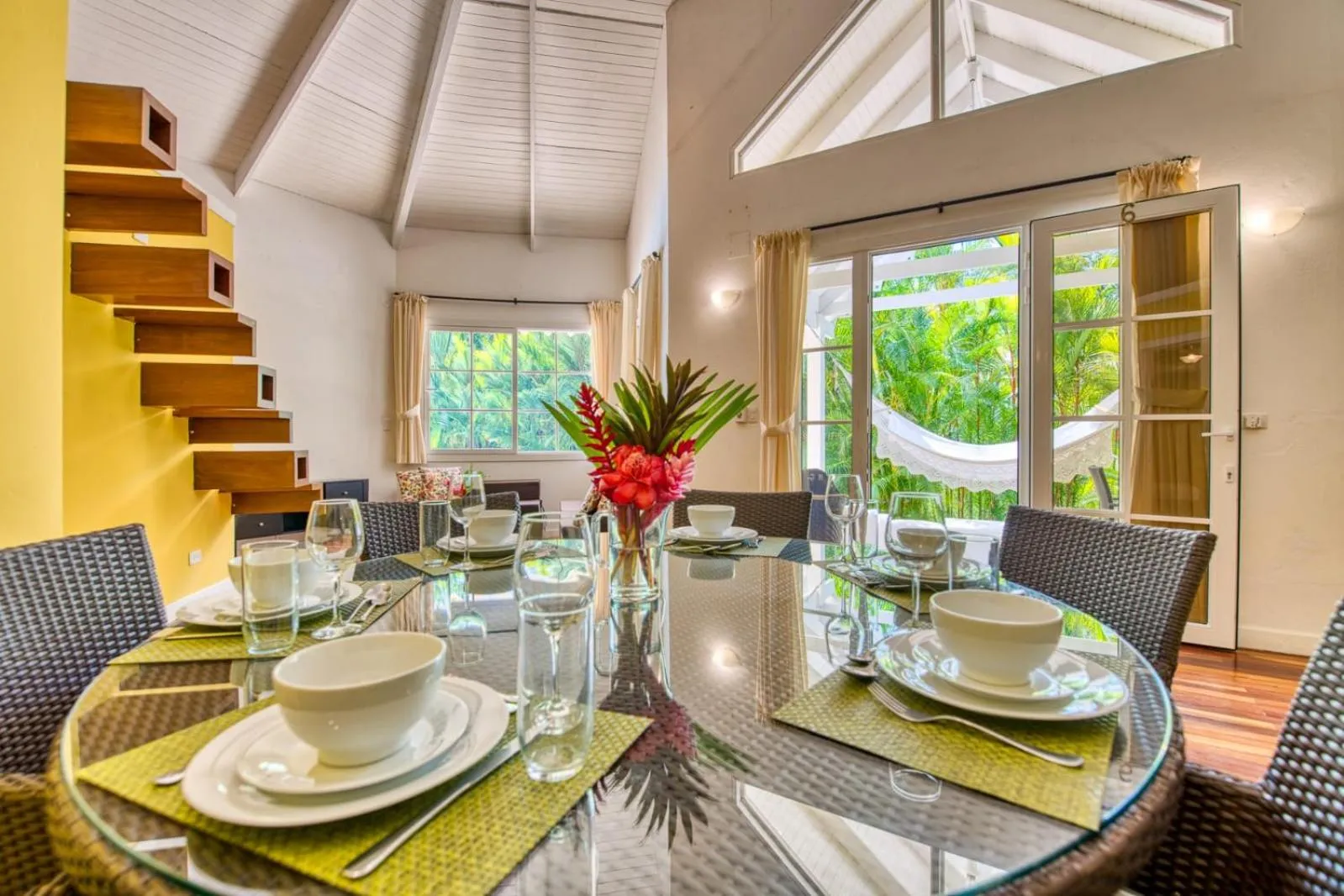 Dining area in Lomas del Caribe