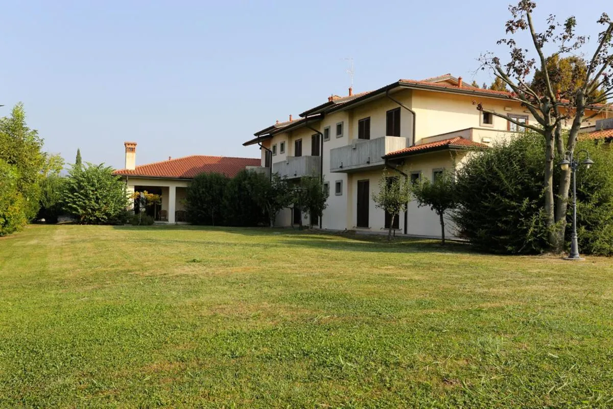 Garden view in Hotel Franciacorta