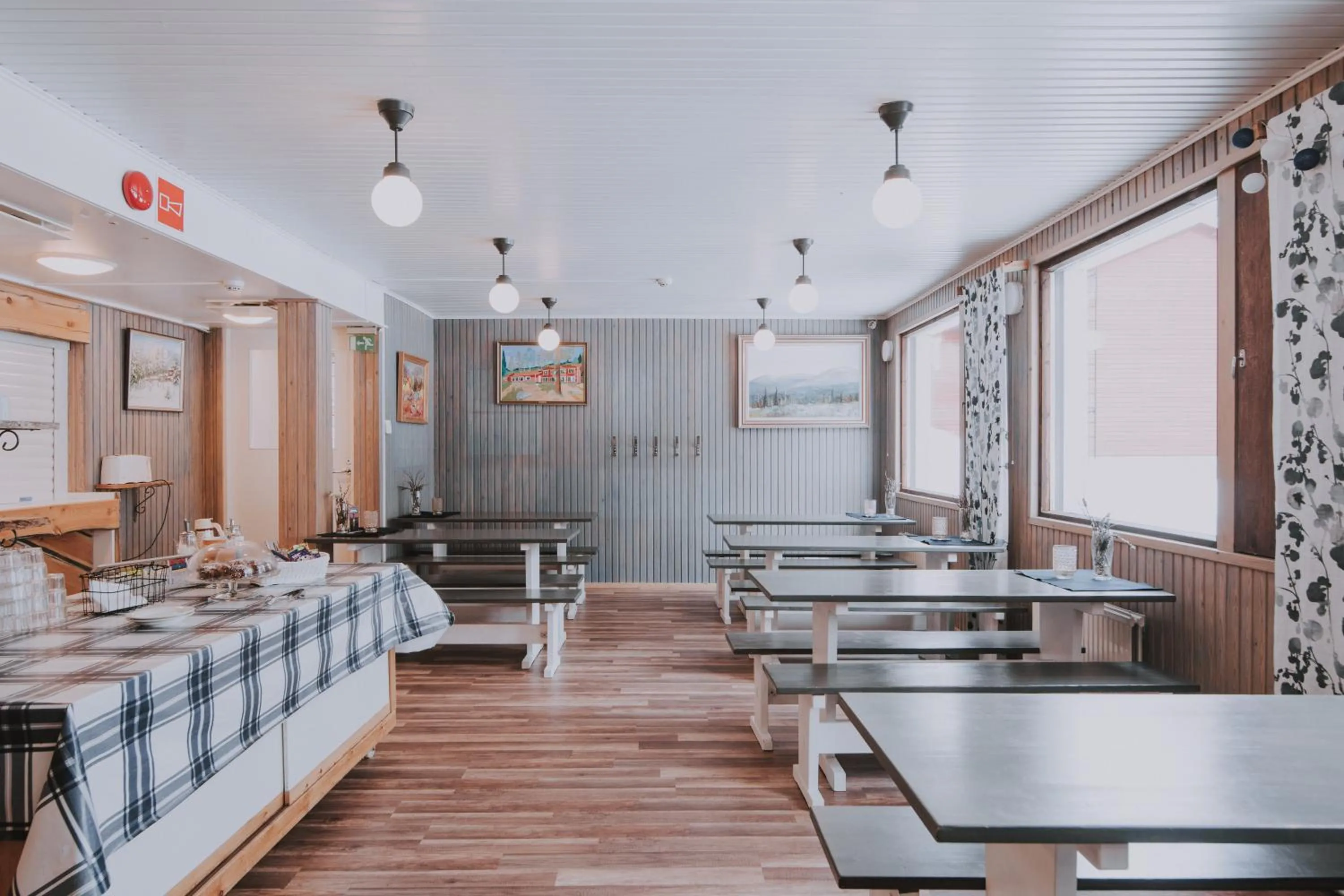 Restaurant/places to eat in Kuerkievari KuerHostel