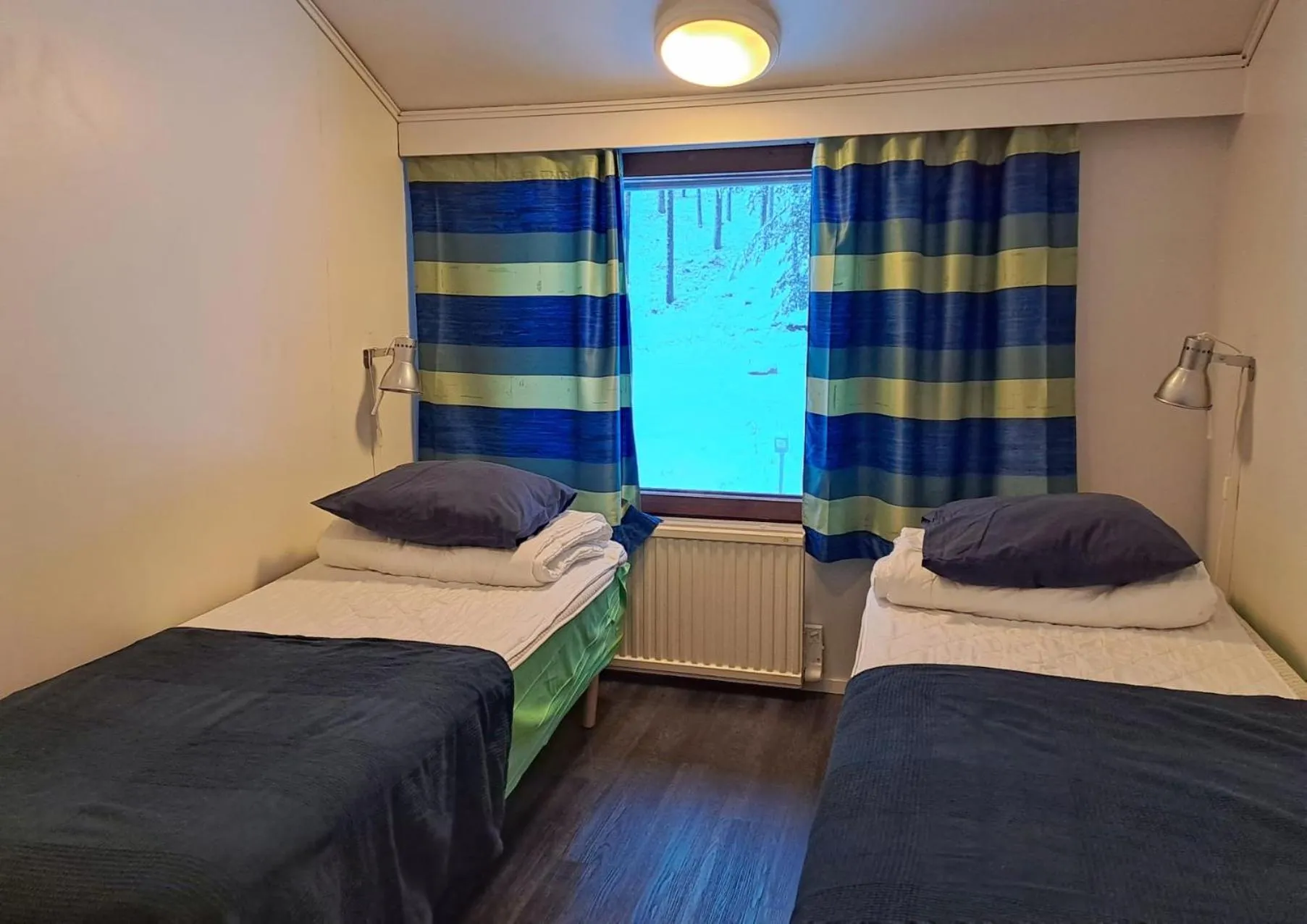 Photo of the whole room, Bed in Kuerkievari KuerHostel