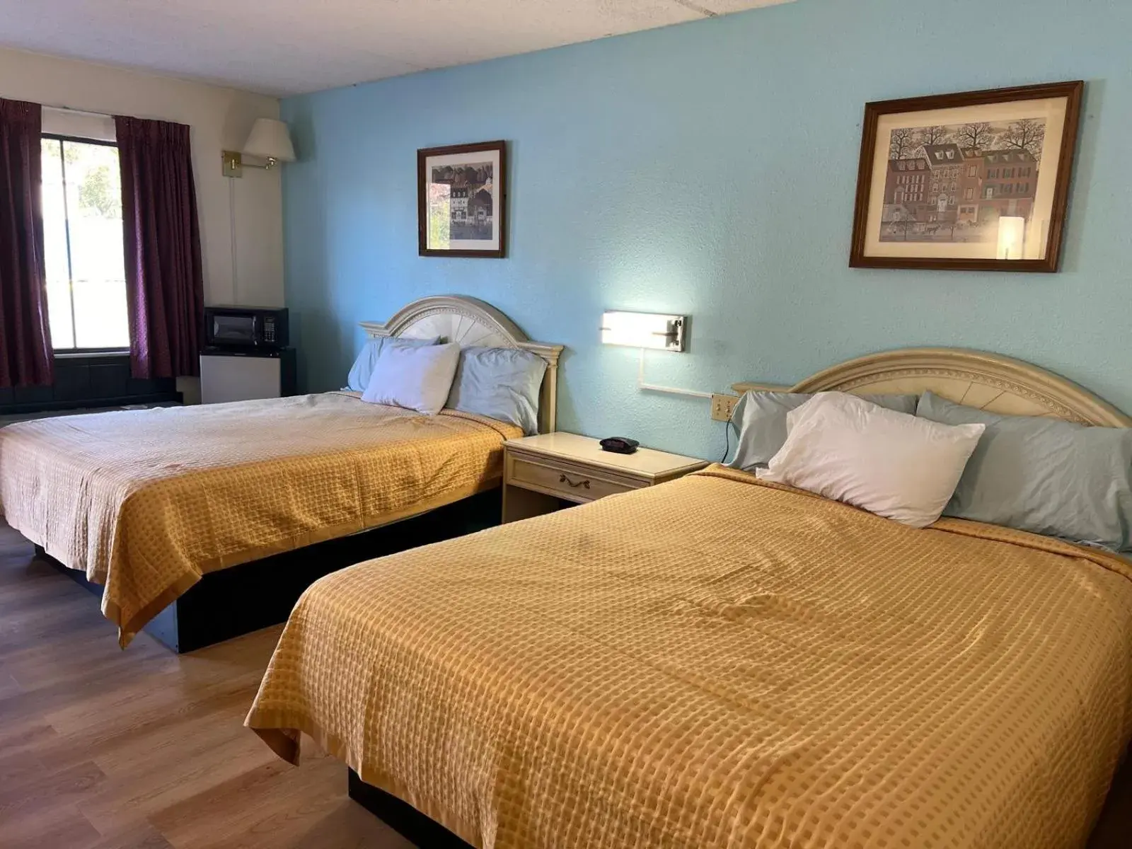 2 Queen Beds Non-Smoking in Quality Quarters Inn By OYO Richmond KY I-75 2 Queen Beds Non-Smoking in Quality Quarters Inn By OYO Richmond KY I-75