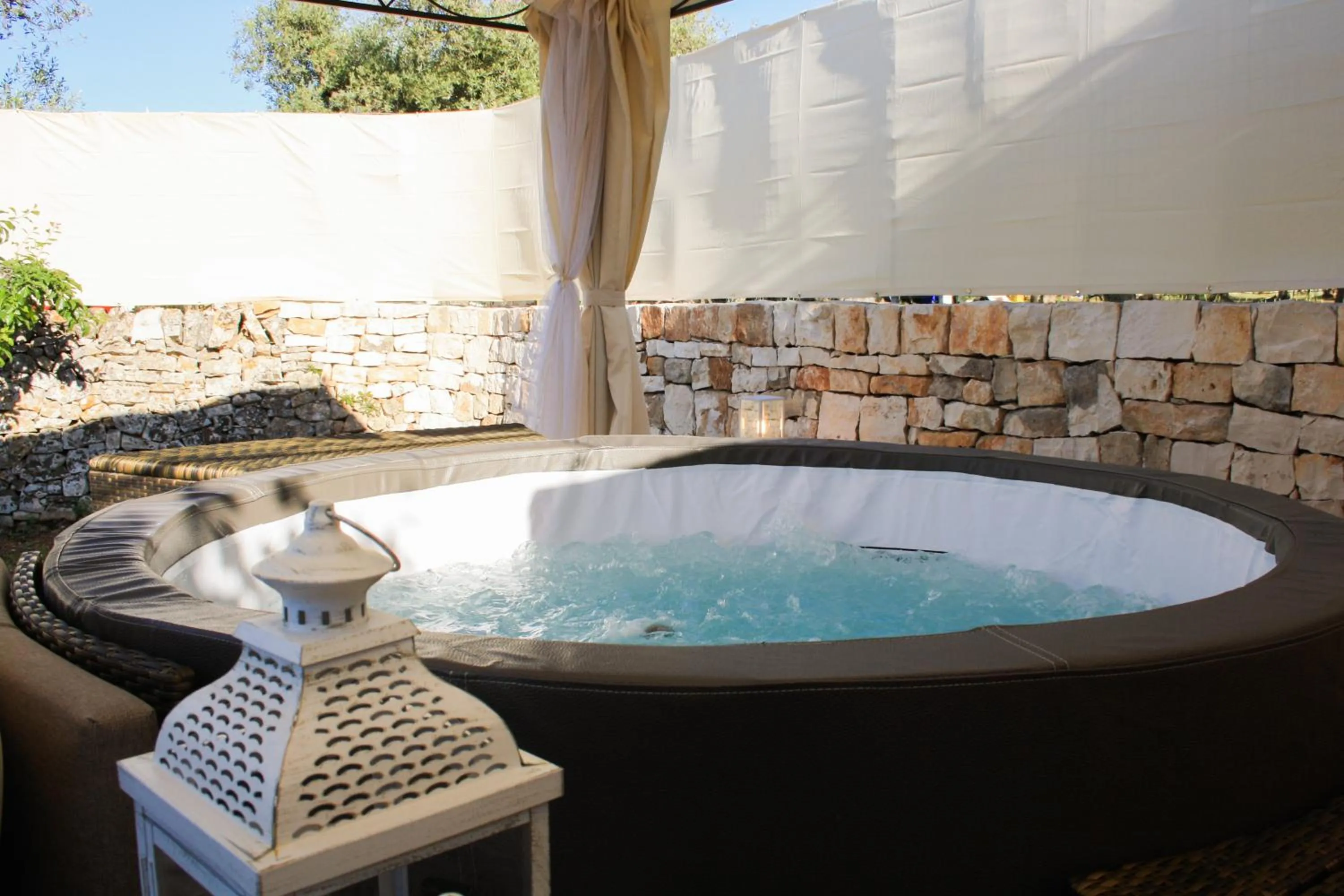 Garden in EnjoyTrulli - Unesco Site