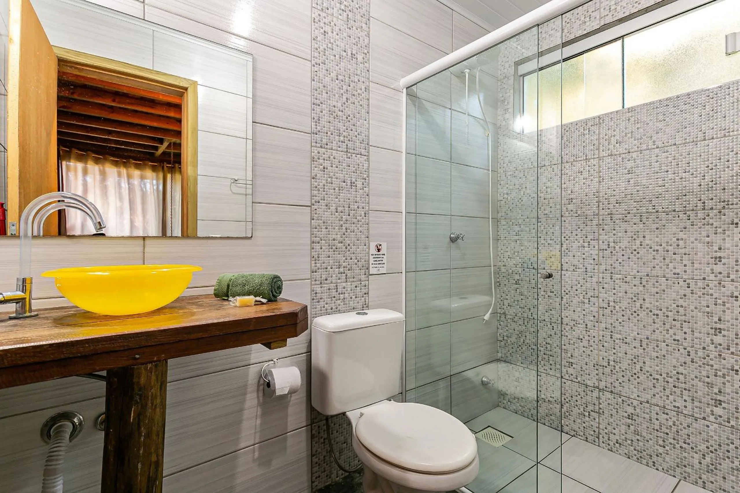 Toilet in Moradas do Vale Praia do Rosa