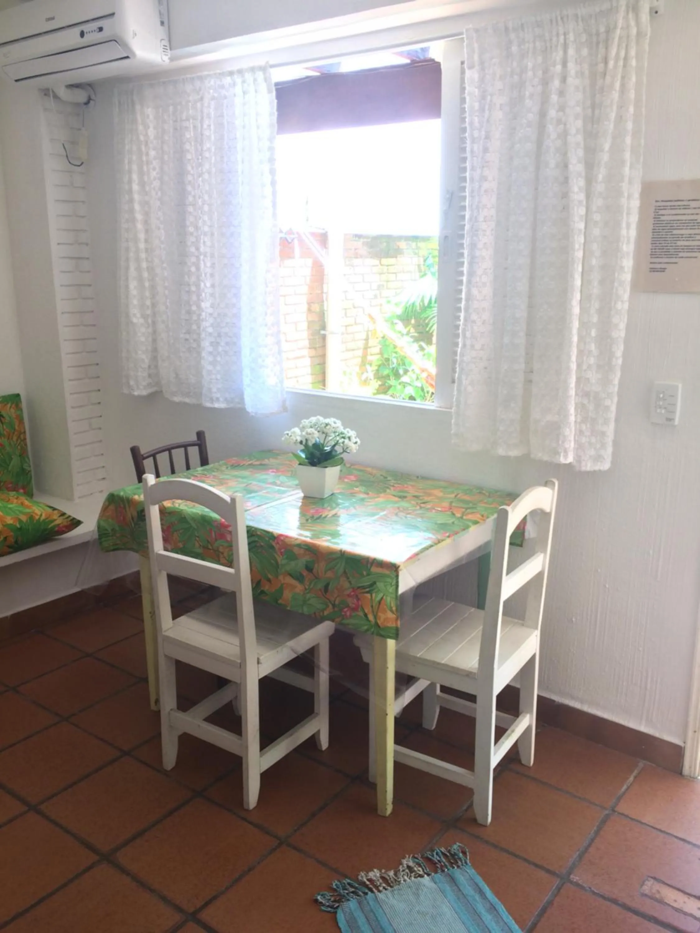 Dining area in Kitchenette Charmosa no Itagua