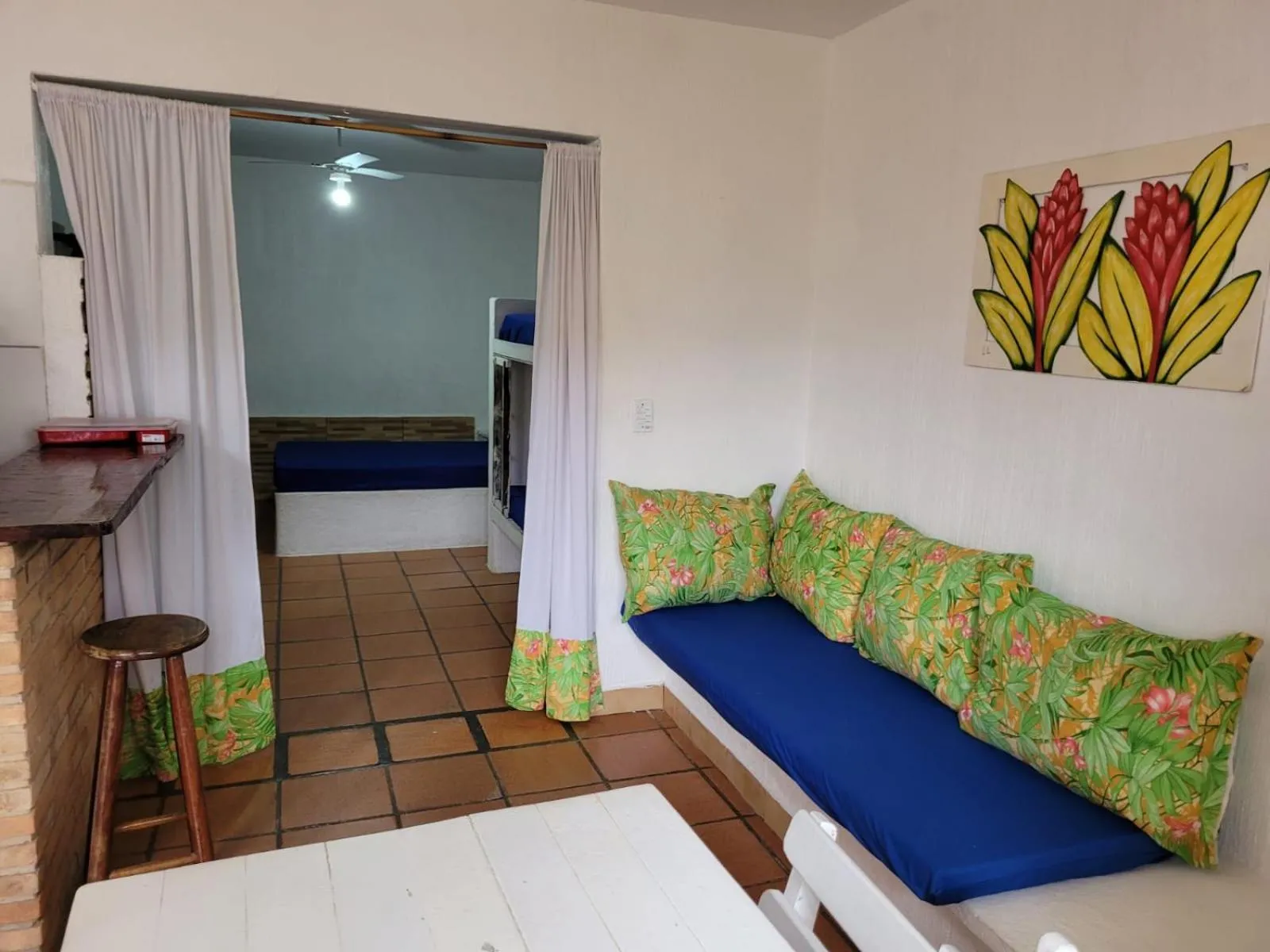 Bed in Kitchenette Charmosa no Itagua