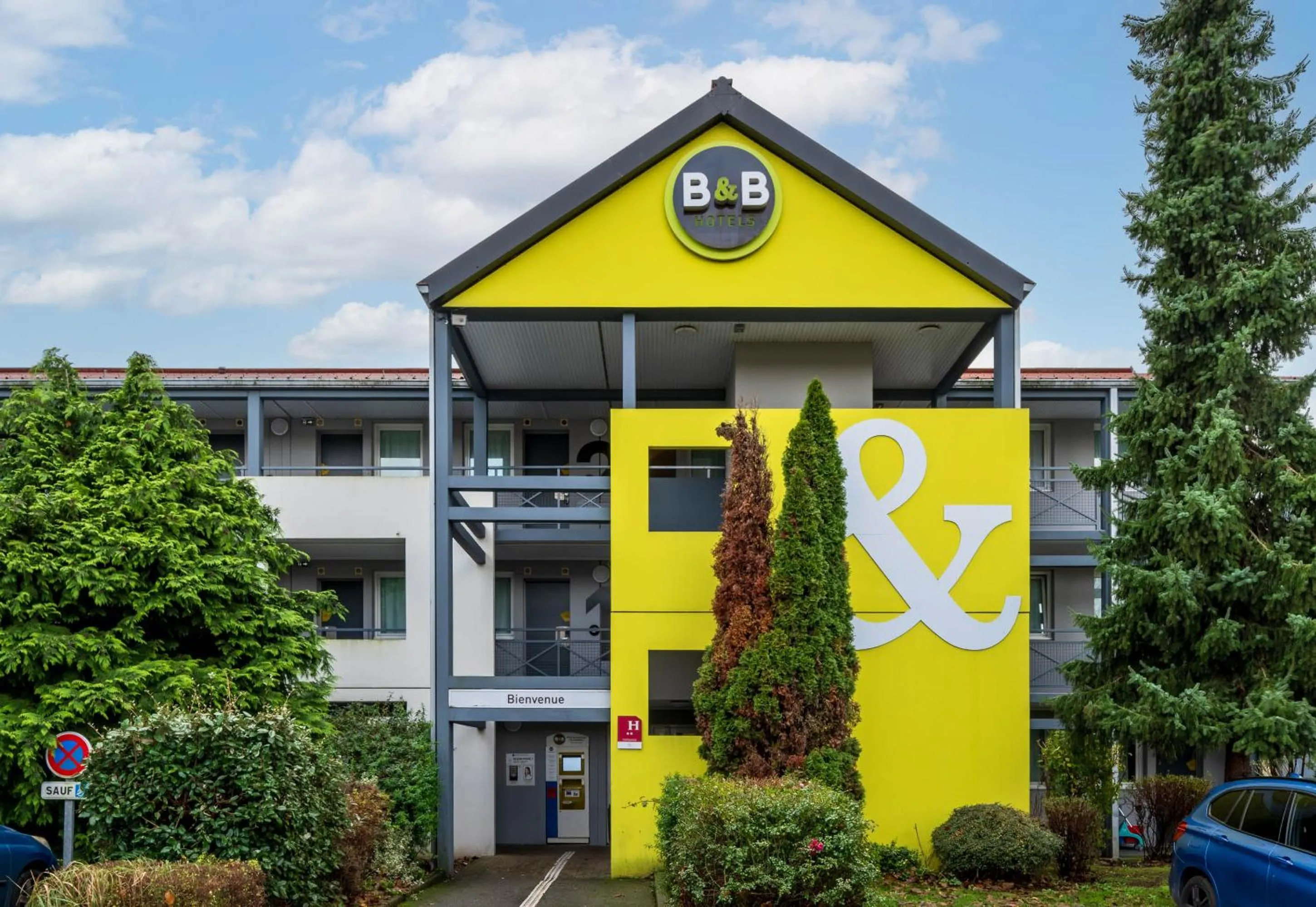 Property building in B&B HOTEL Lille Seclin Unexpo