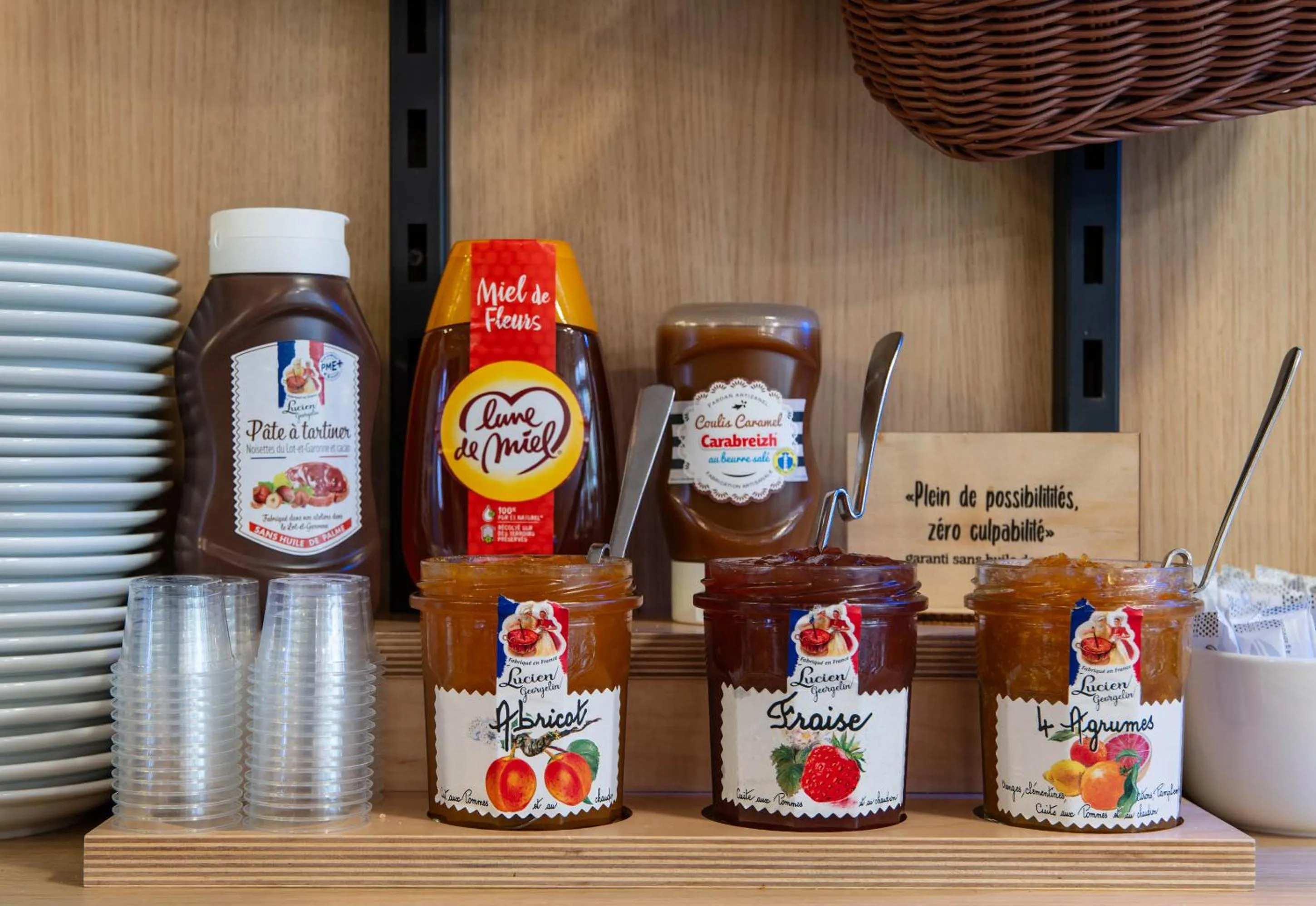 Breakfast in B&B HOTEL Lille Seclin Unexpo