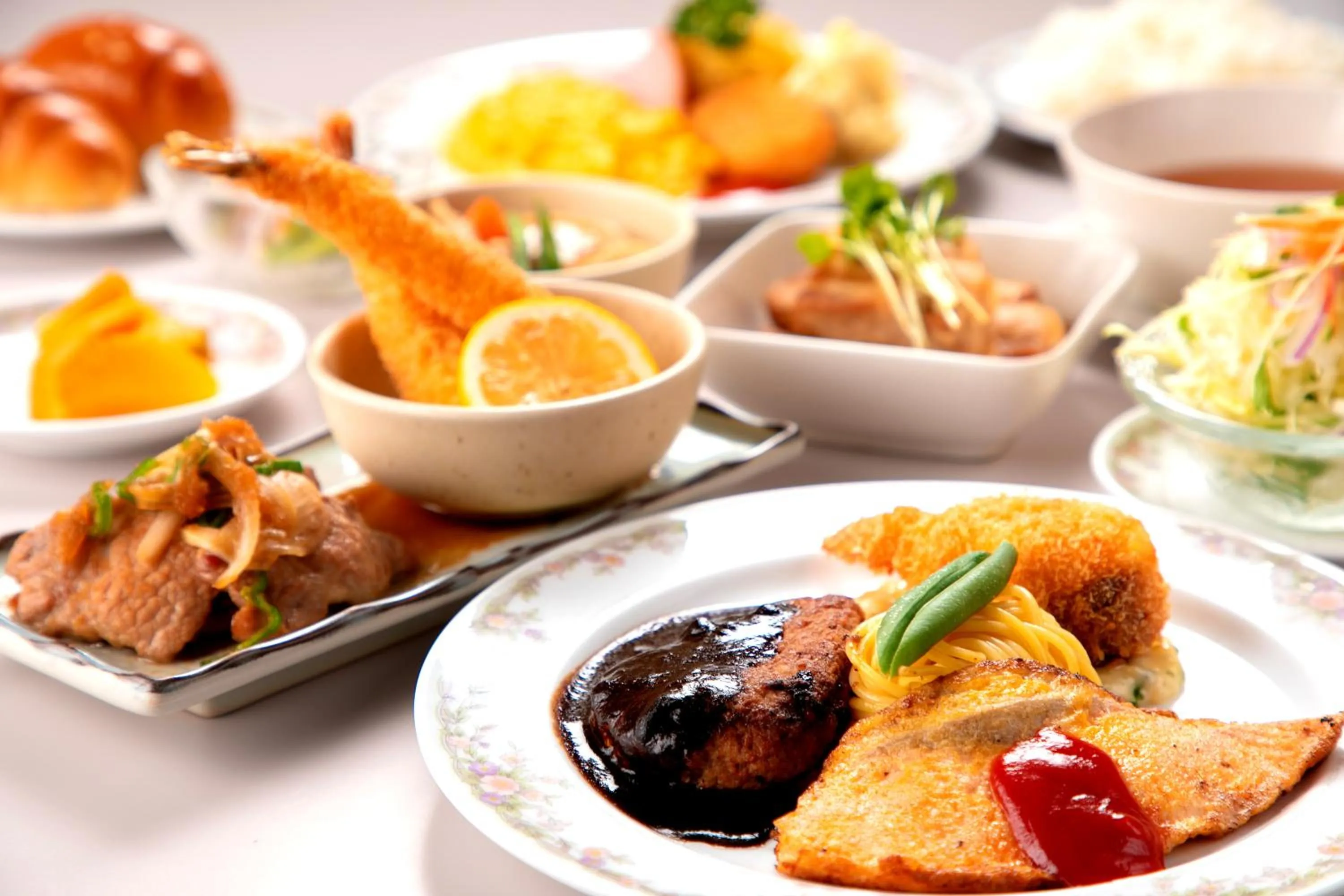 Lunch in Hotel New Green