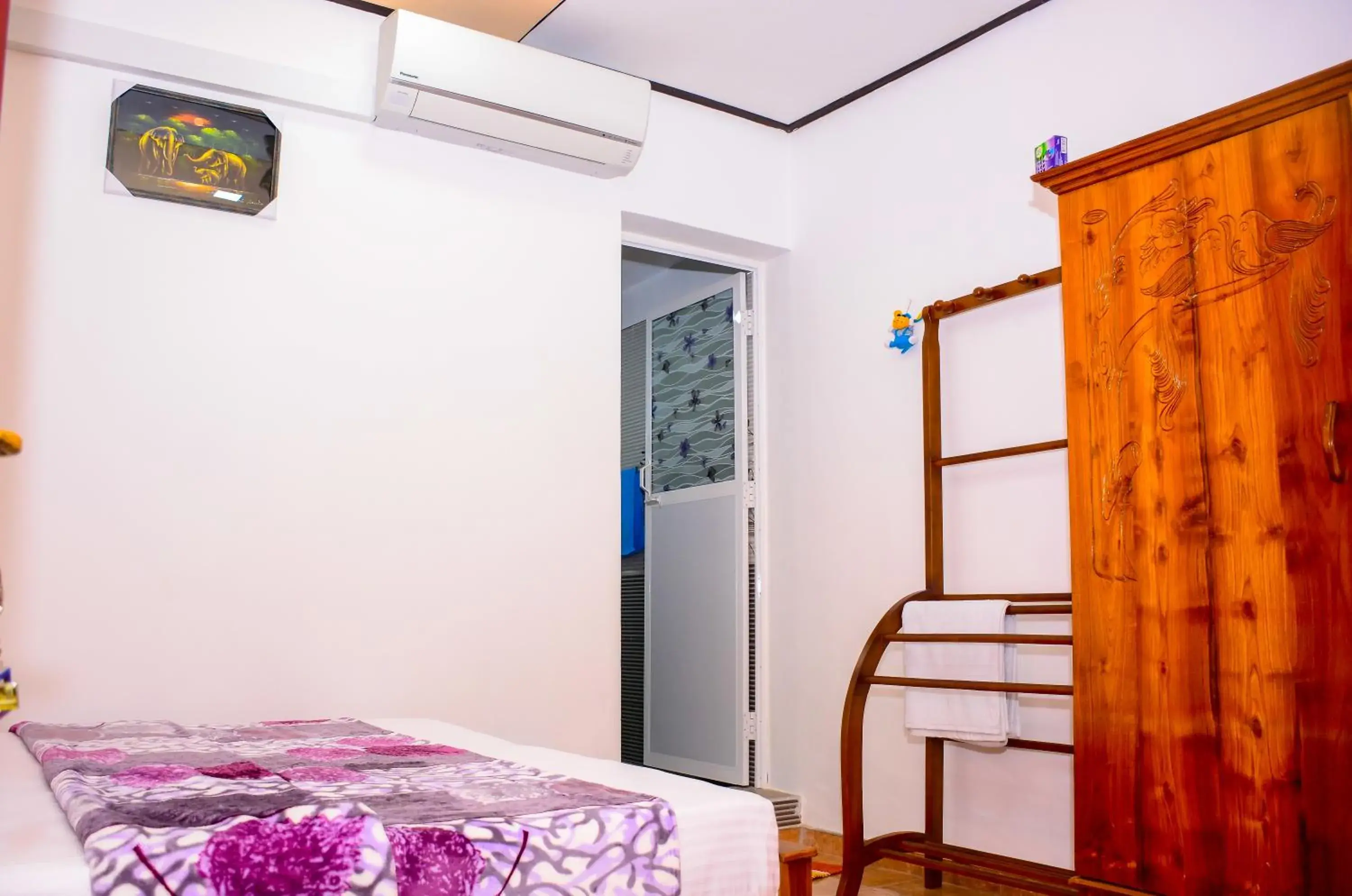 Double Room in Lakshmi Family Villa Double Room in Lakshmi Family Villa