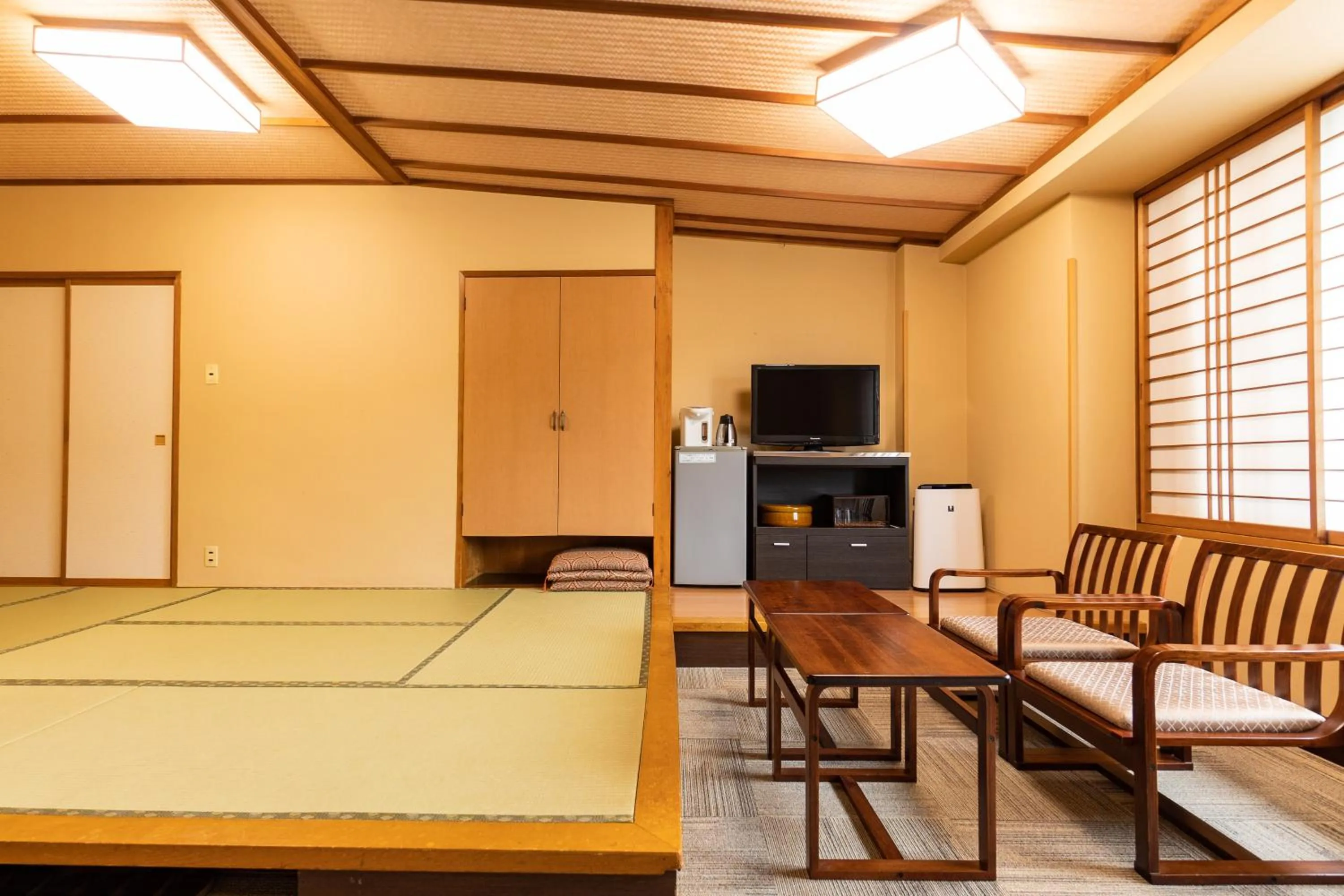 Photo of the whole room in Ooedo Onsen Monogatari Kounkaku