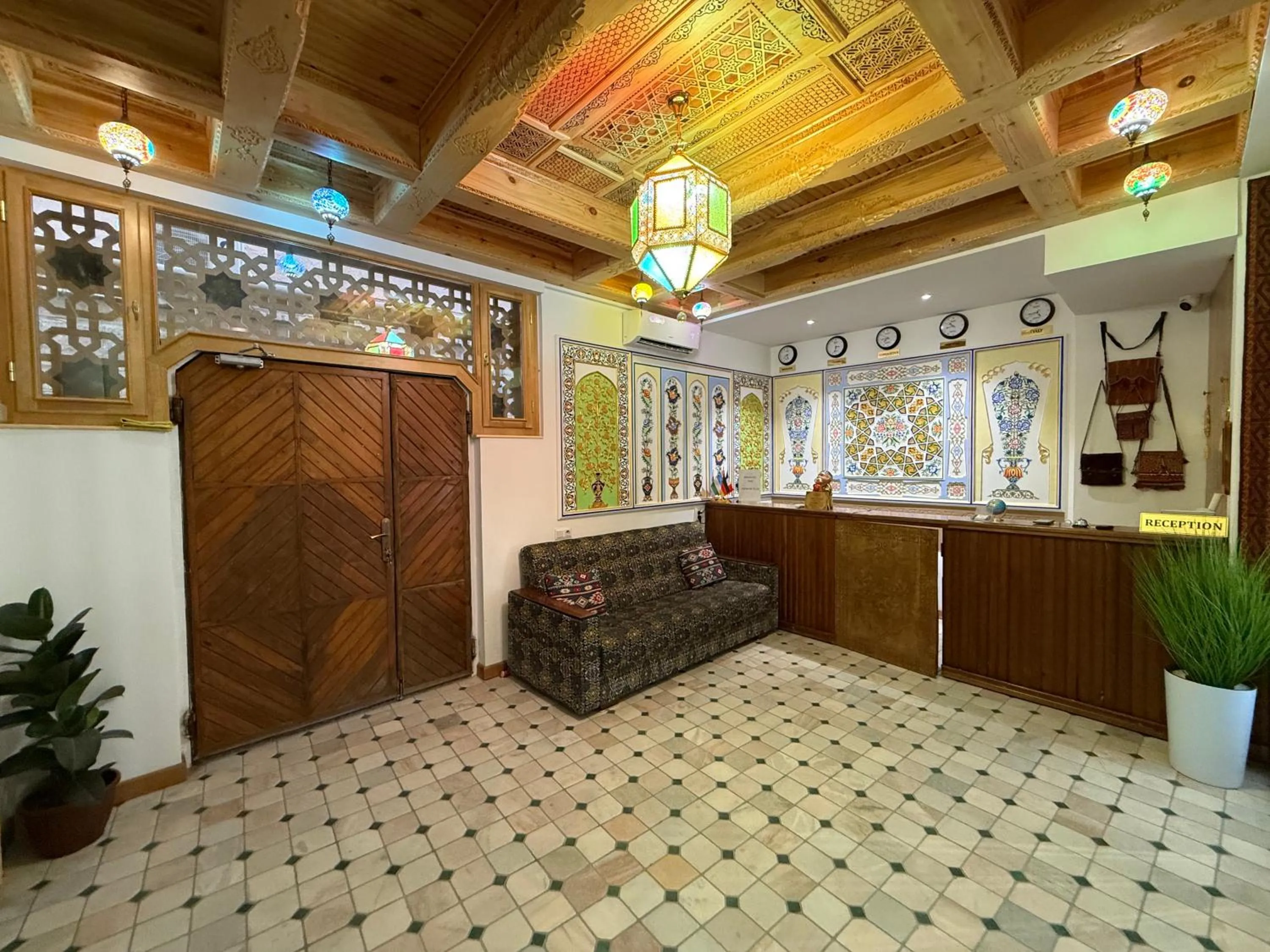 Property building in Rizo Boutique