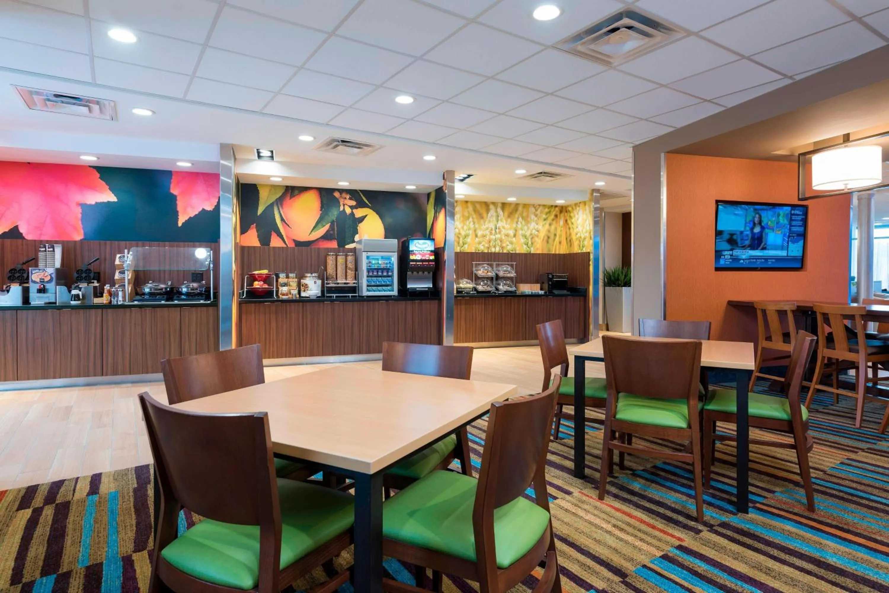Breakfast in Fairfield Inn & Suites by Marriott Medina