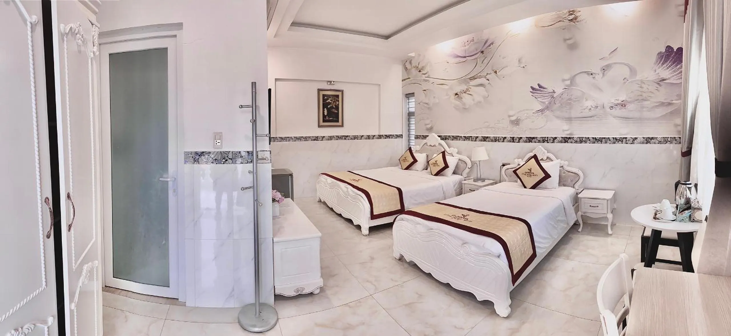 Photo of the whole room, Bed in Godiva Villa Phu Quoc