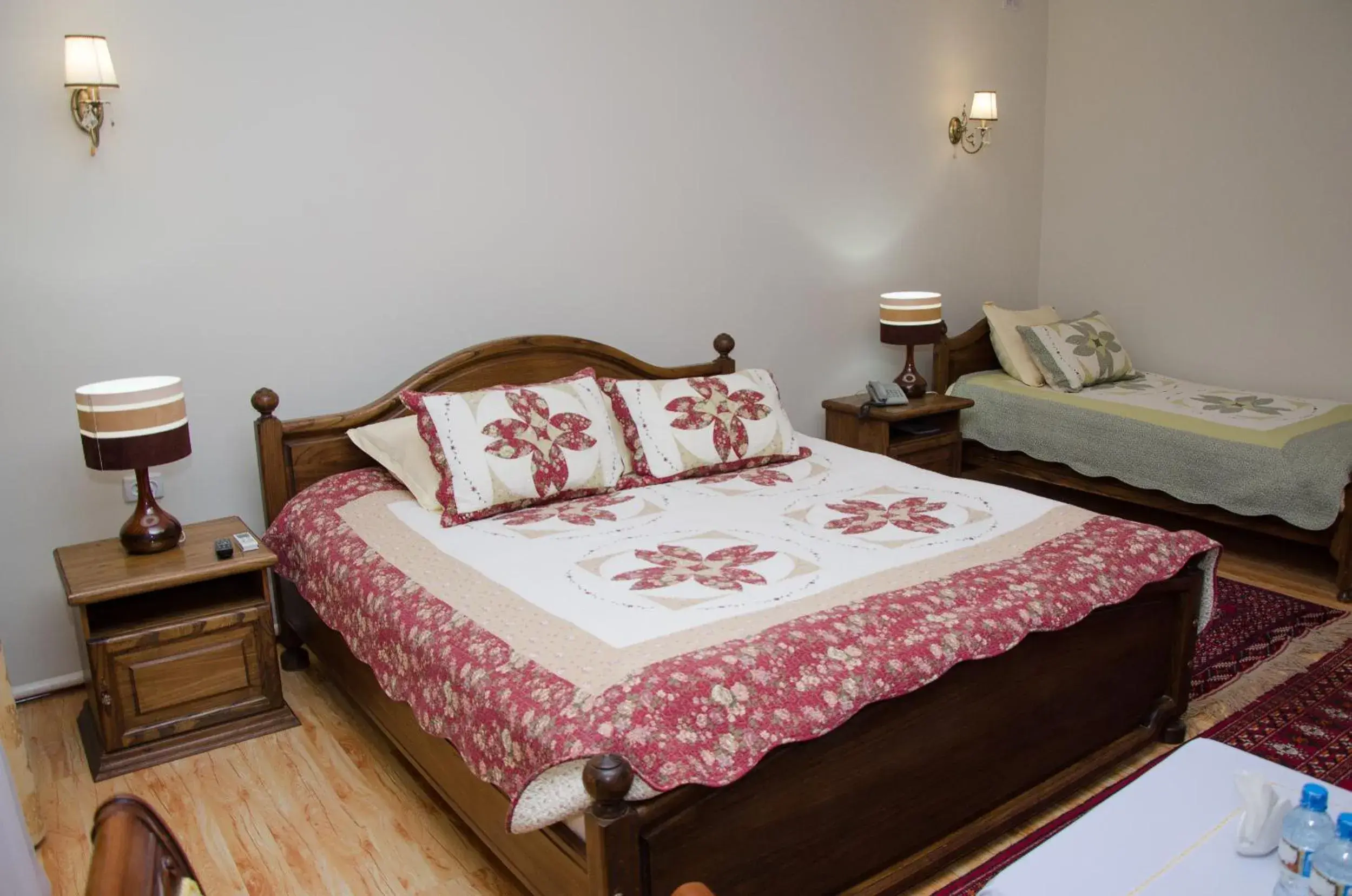 Twin Room - single occupancy in Jipek Joli Inn Twin Room - single occupancy in Jipek Joli Inn
