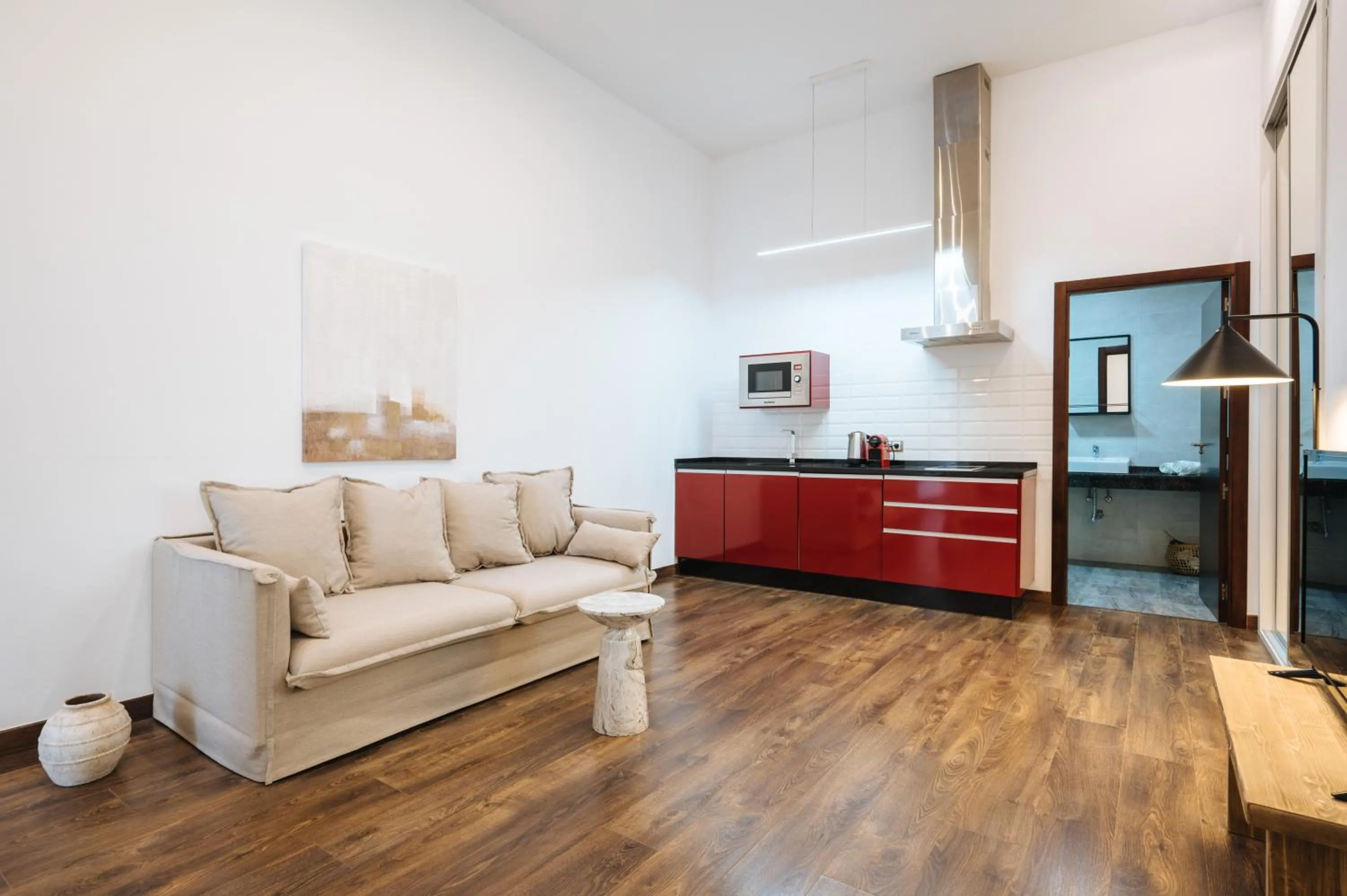 Kitchen or kitchenette in Apartamentos "El Escondite de María"