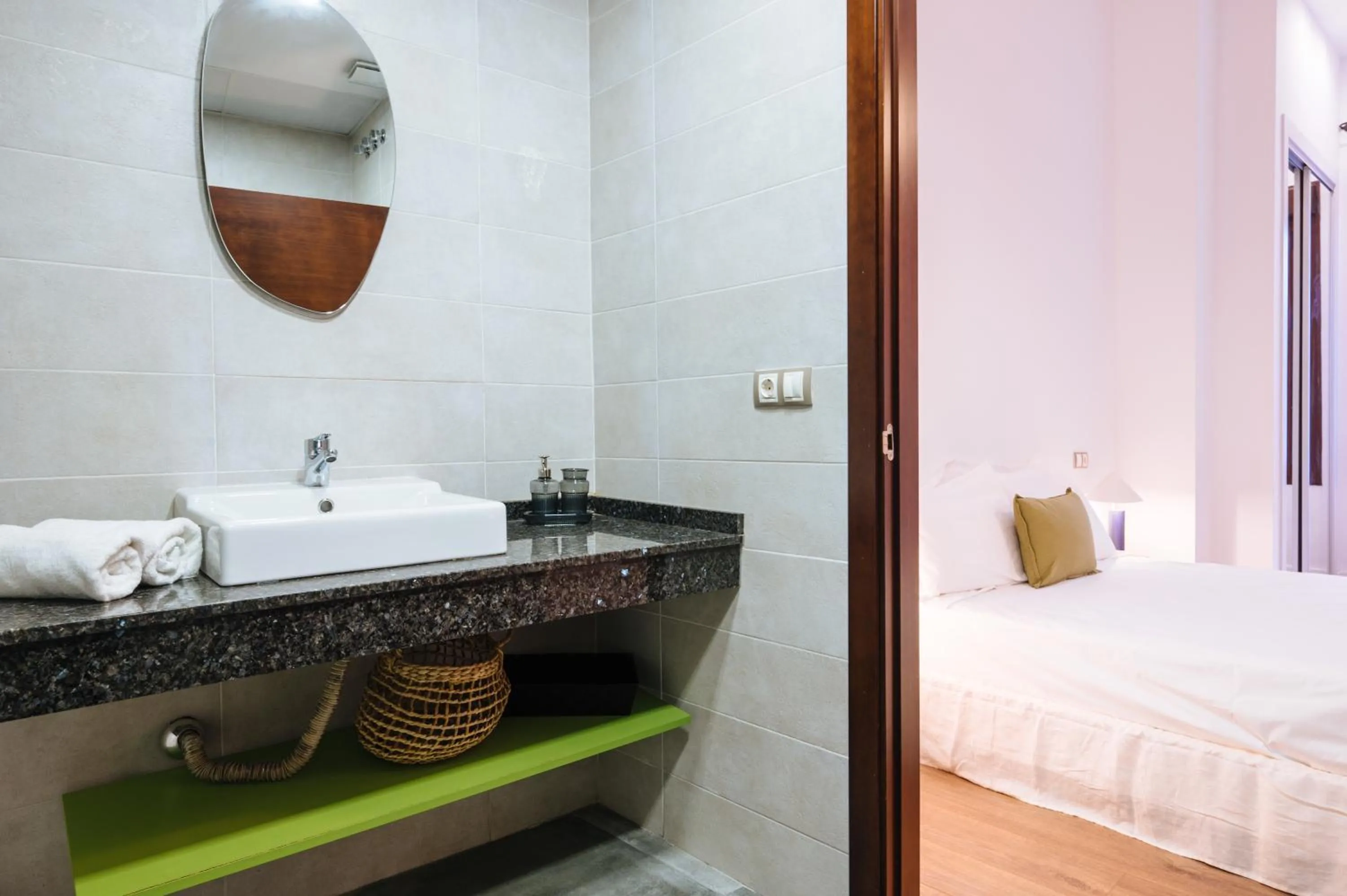 Bathroom, Bed in Apartamentos "El Escondite de María"