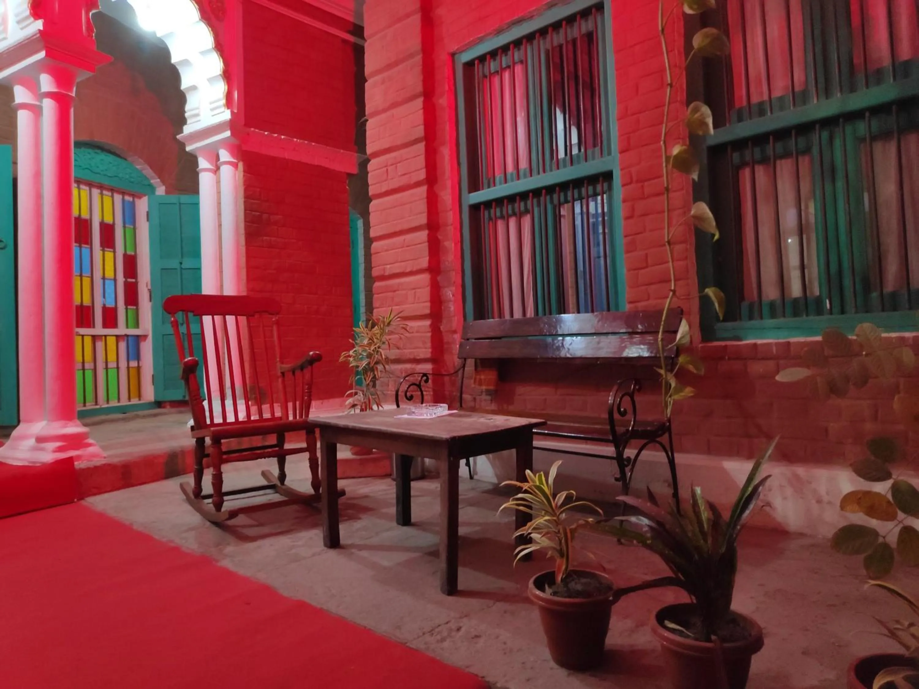 Facade/entrance in Rose Heritage Home