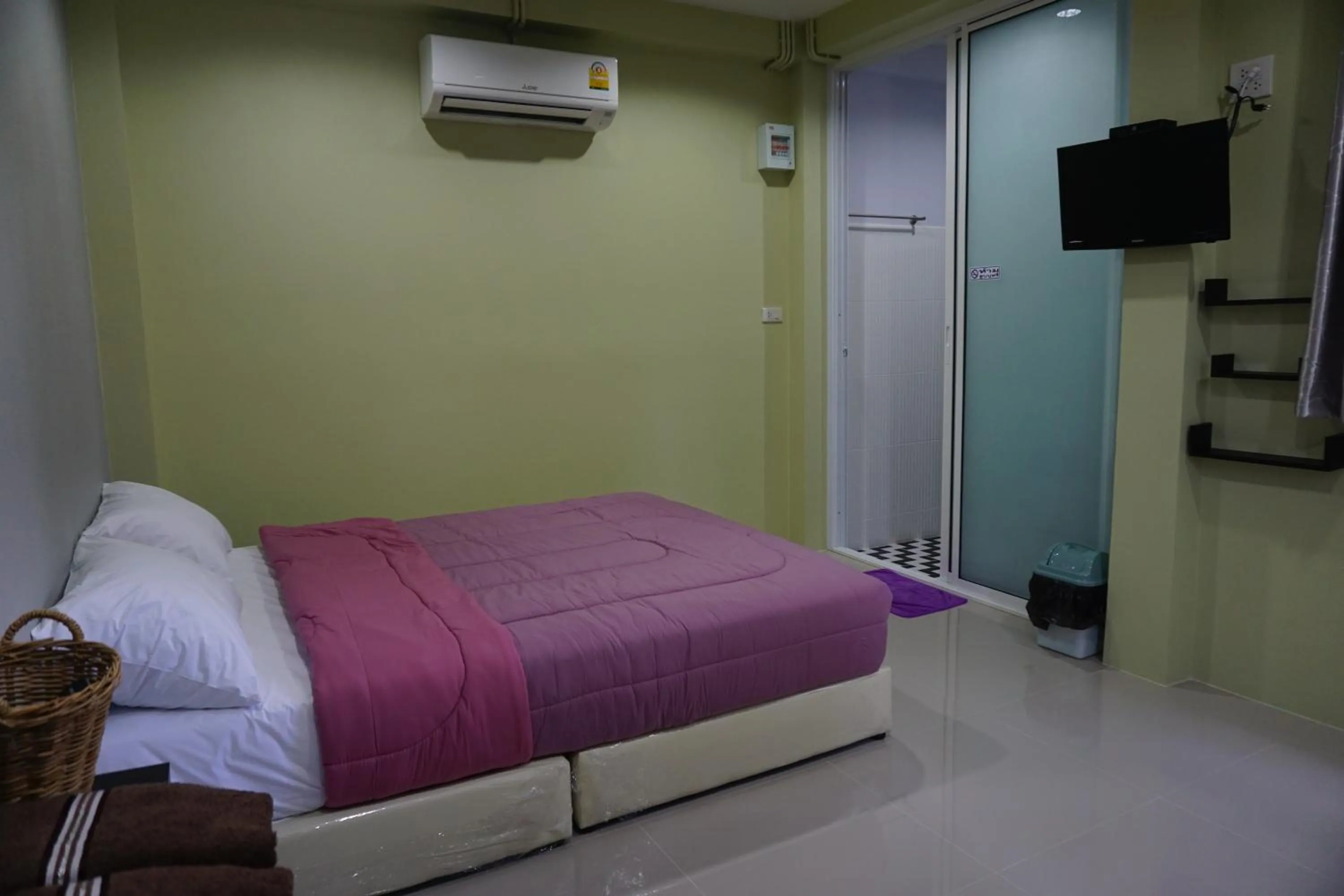 Bed in Meephawa Resort