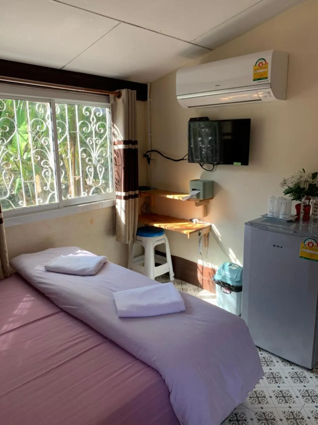 Bed in Meephawa Resort