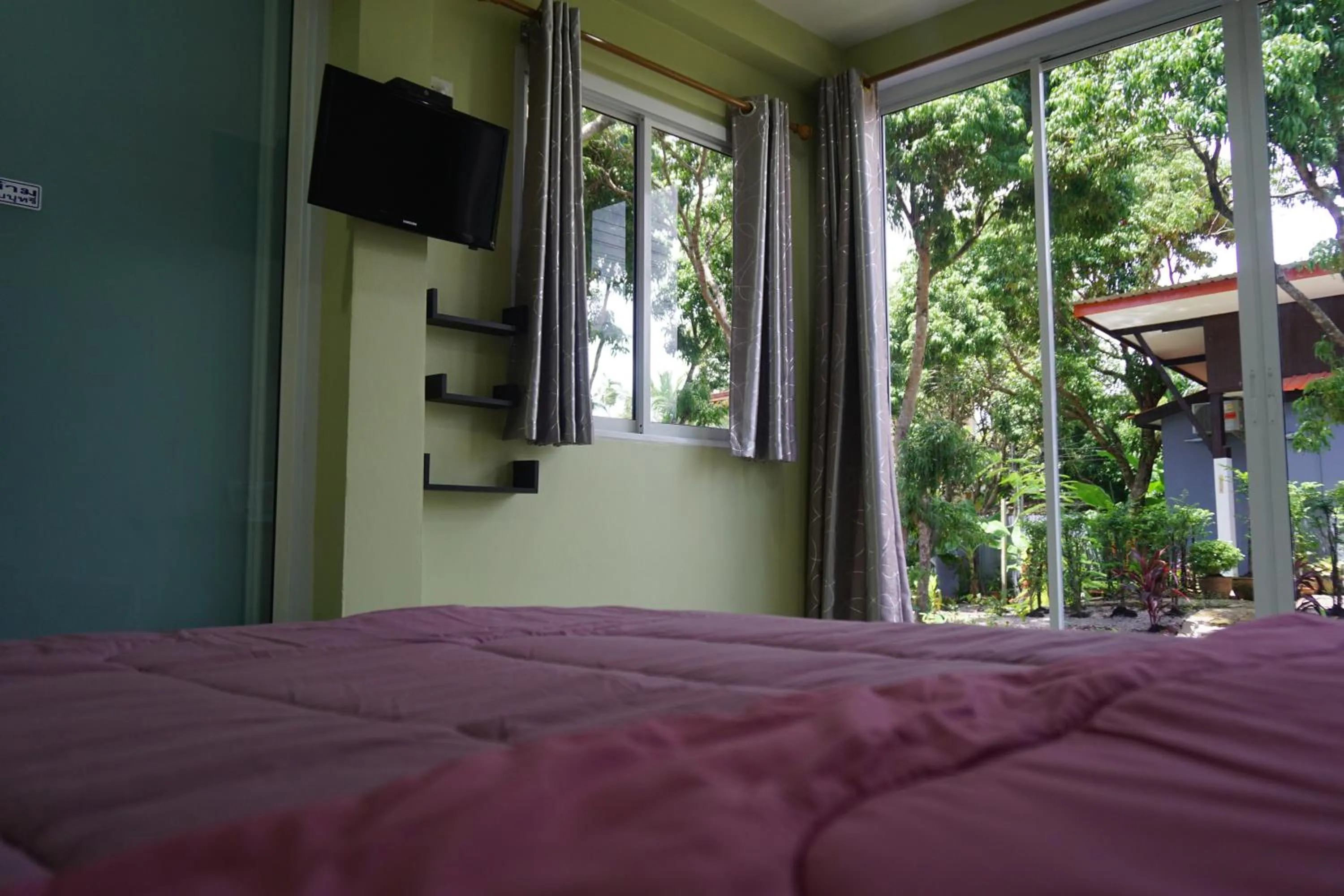 Bed in Meephawa Resort