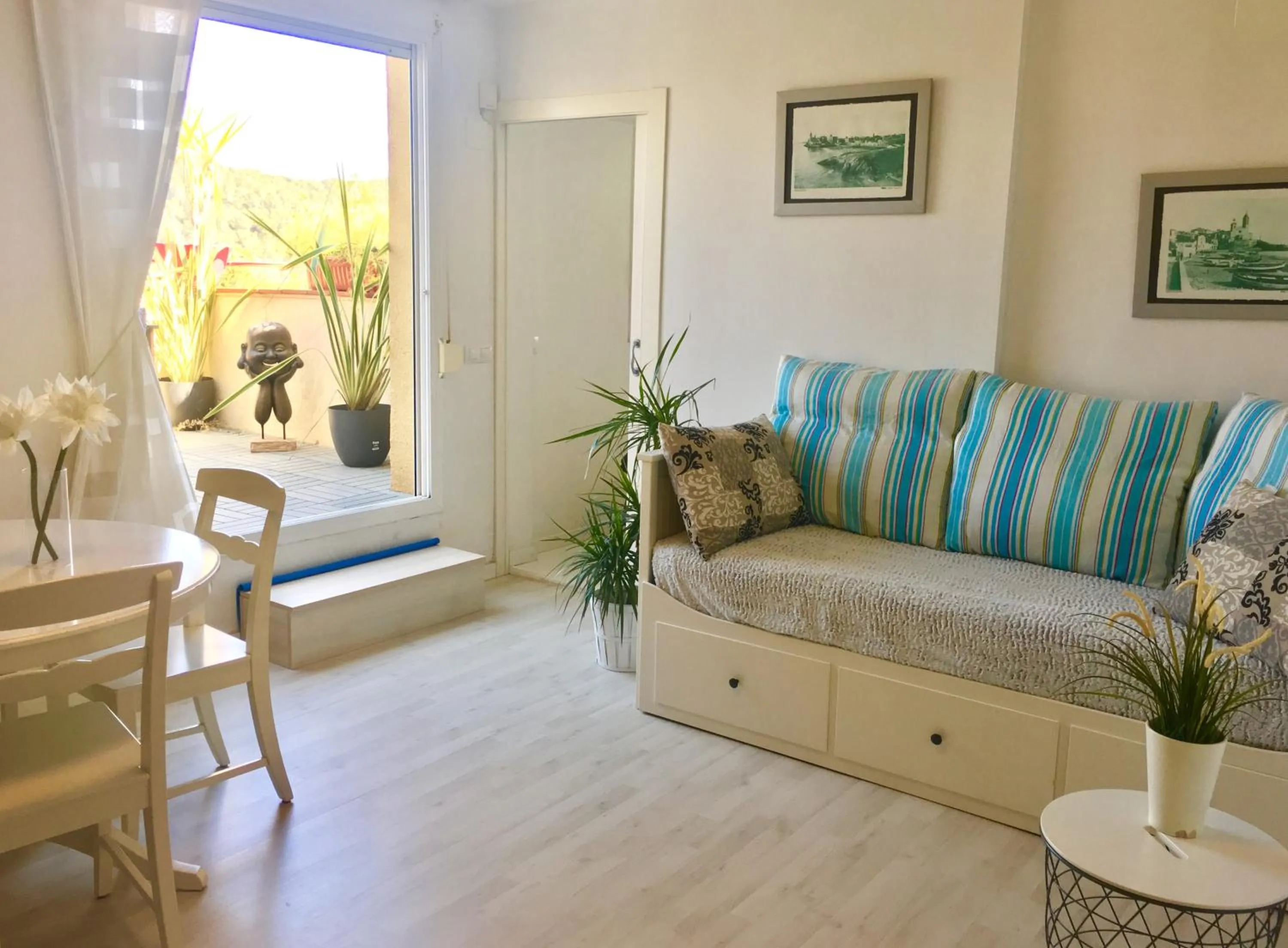 Living room in Panoramic Apartments Sitges