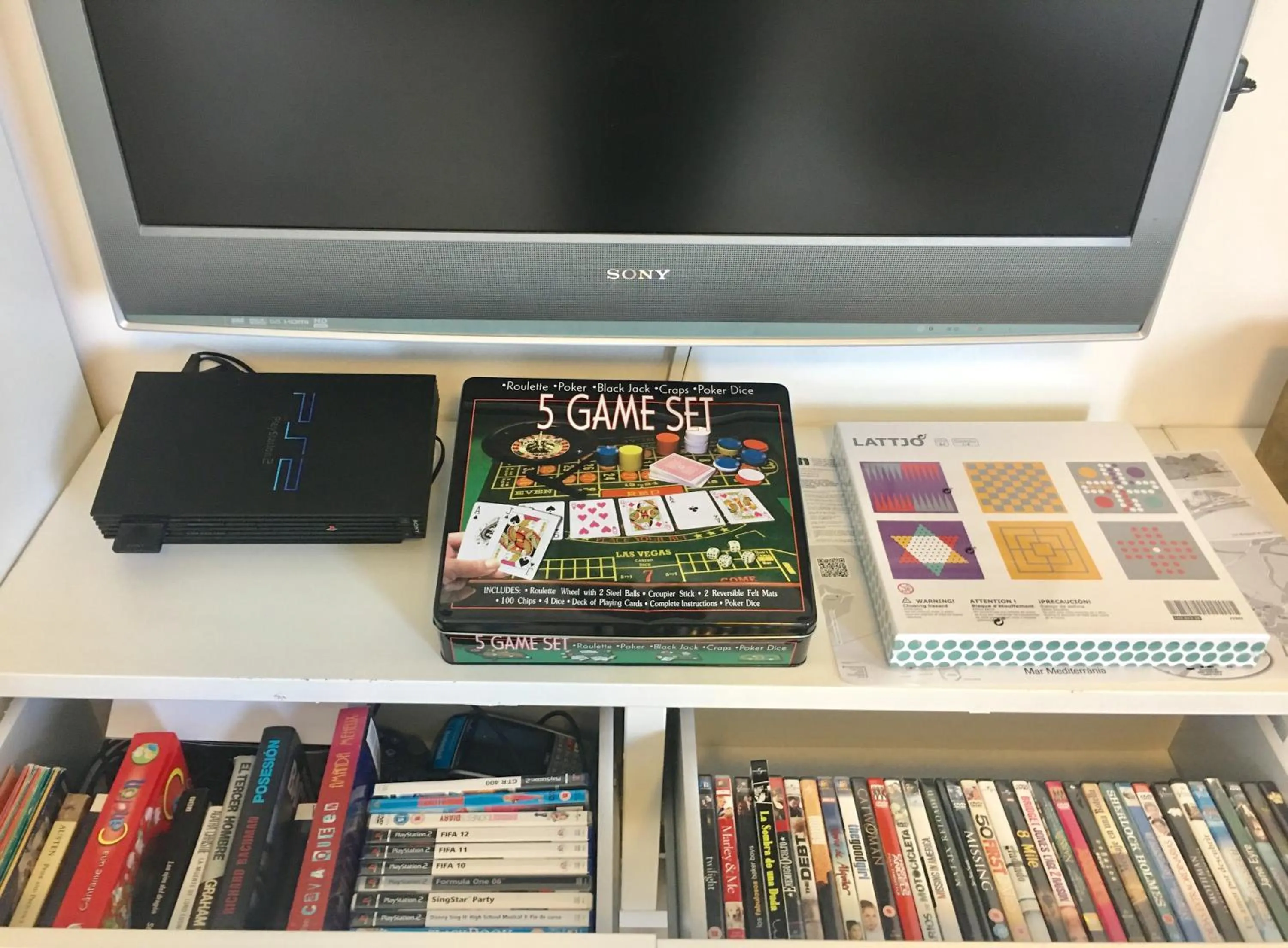 Decorative detail in Panoramic Apartments Sitges