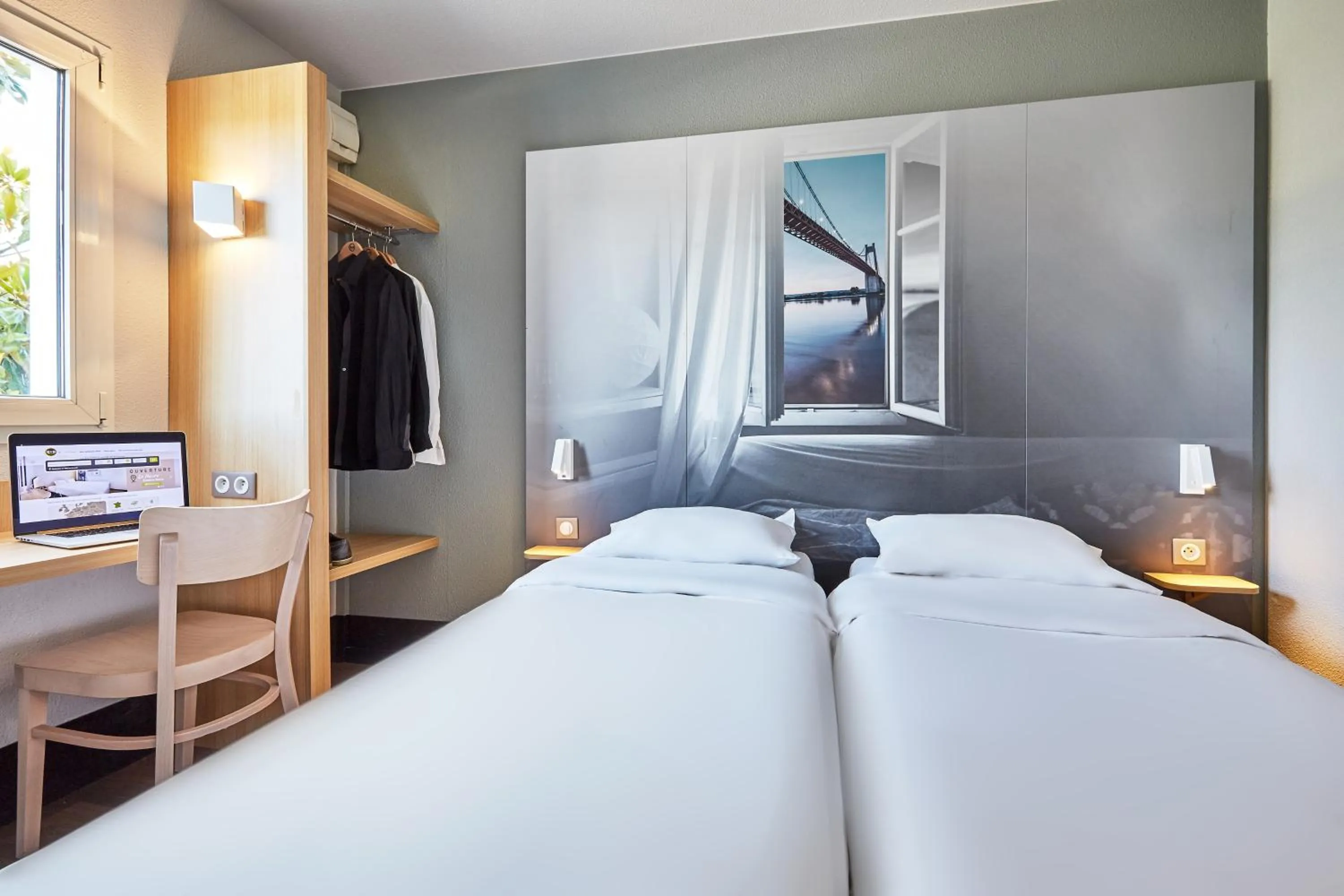 Bedroom, Bed in B&B HOTEL Le Havre Harfleur 1