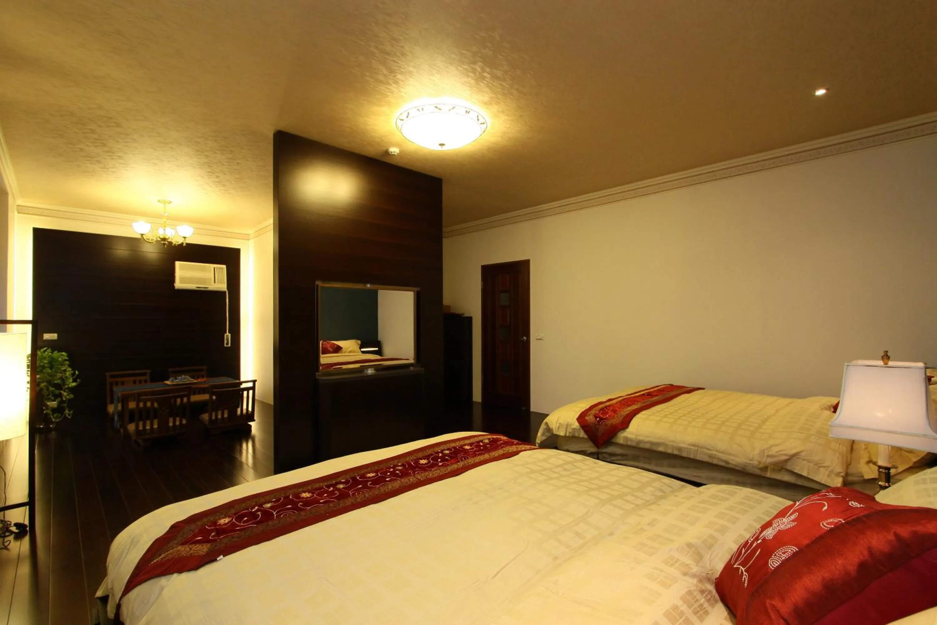 Photo of the whole room, Bed in Star Shine B&B