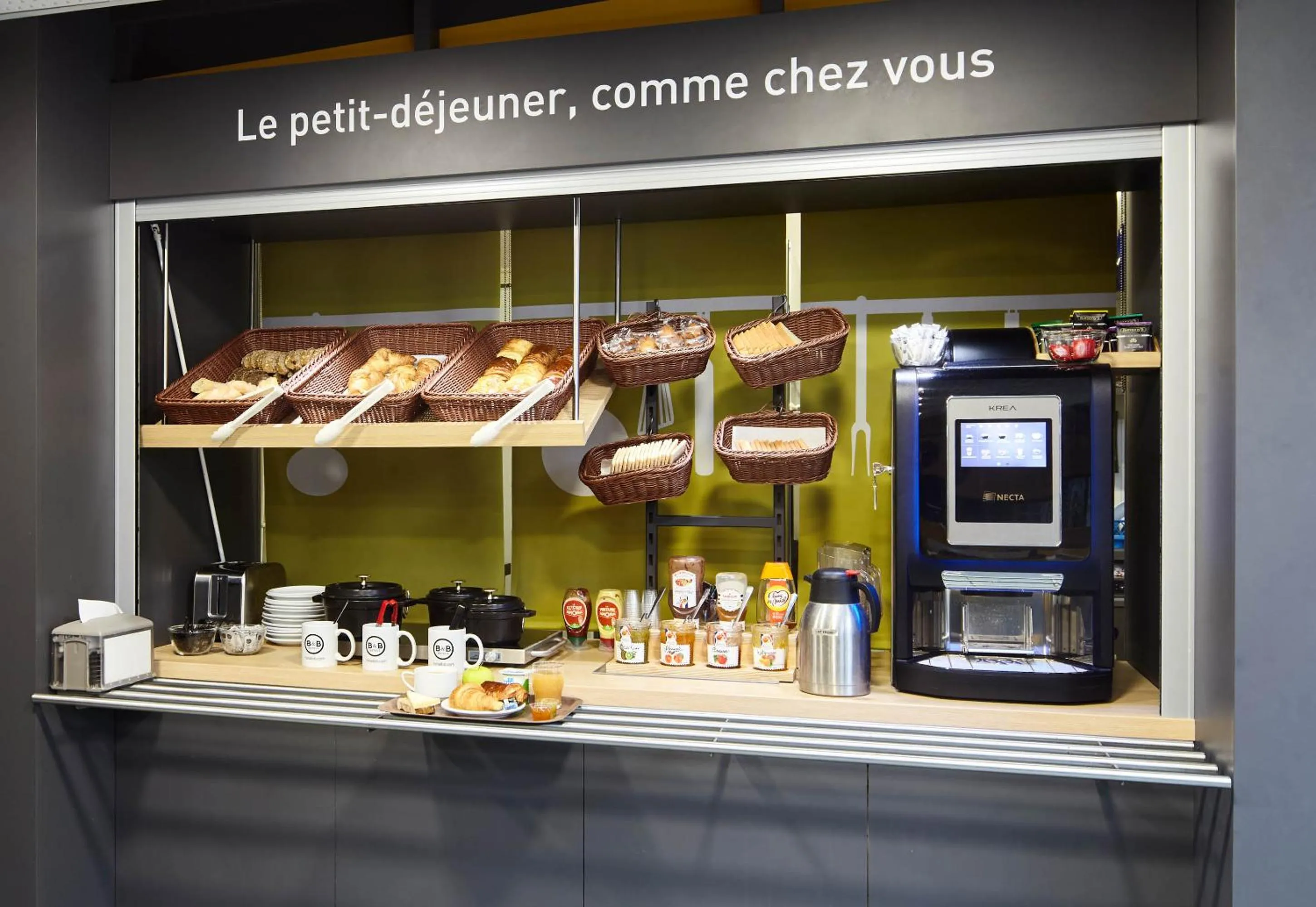 Breakfast in B&B HOTEL Evry Lisses 2