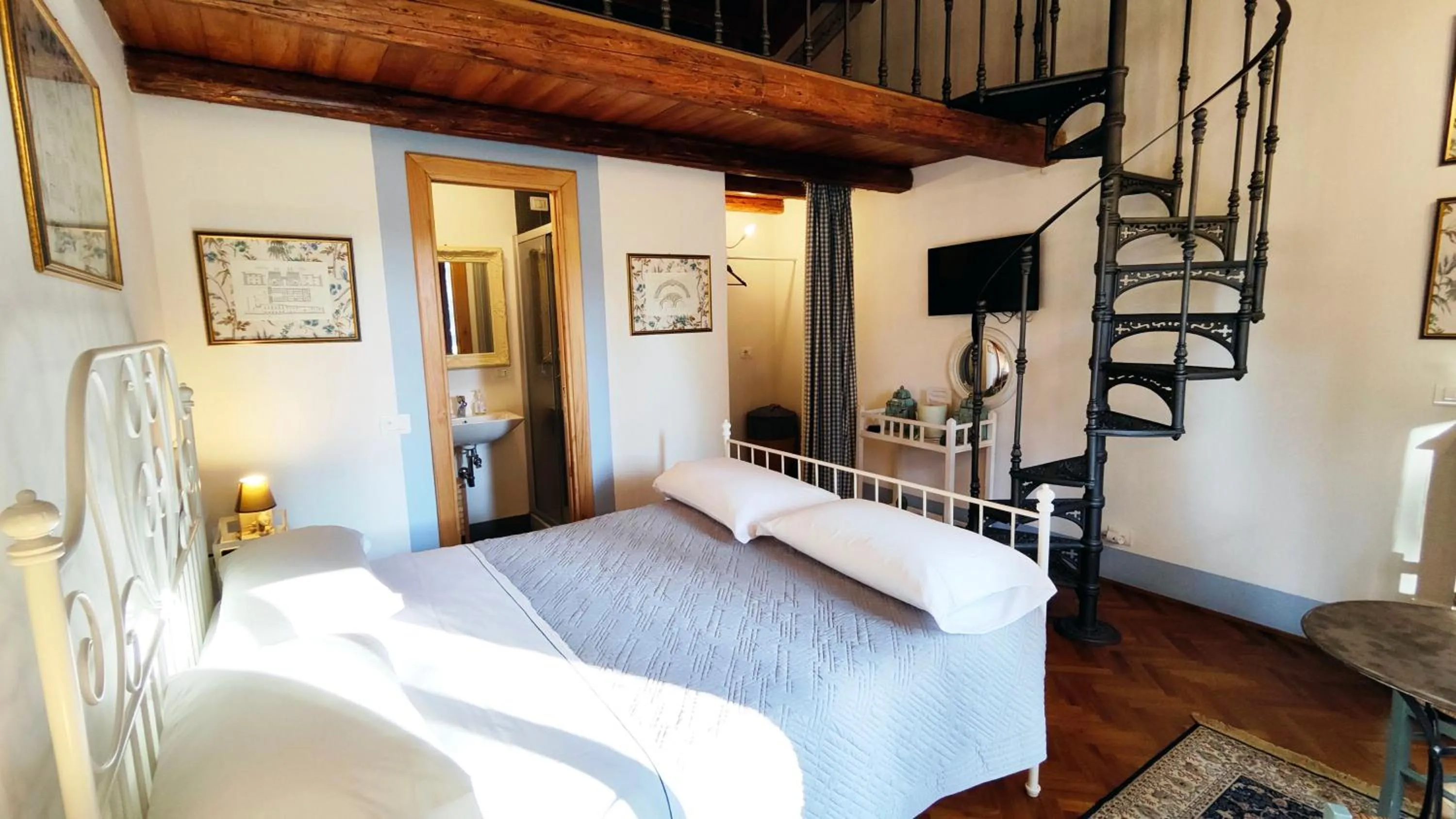 Bed in Casa Il Borghetto - Luxury Suites & Pool