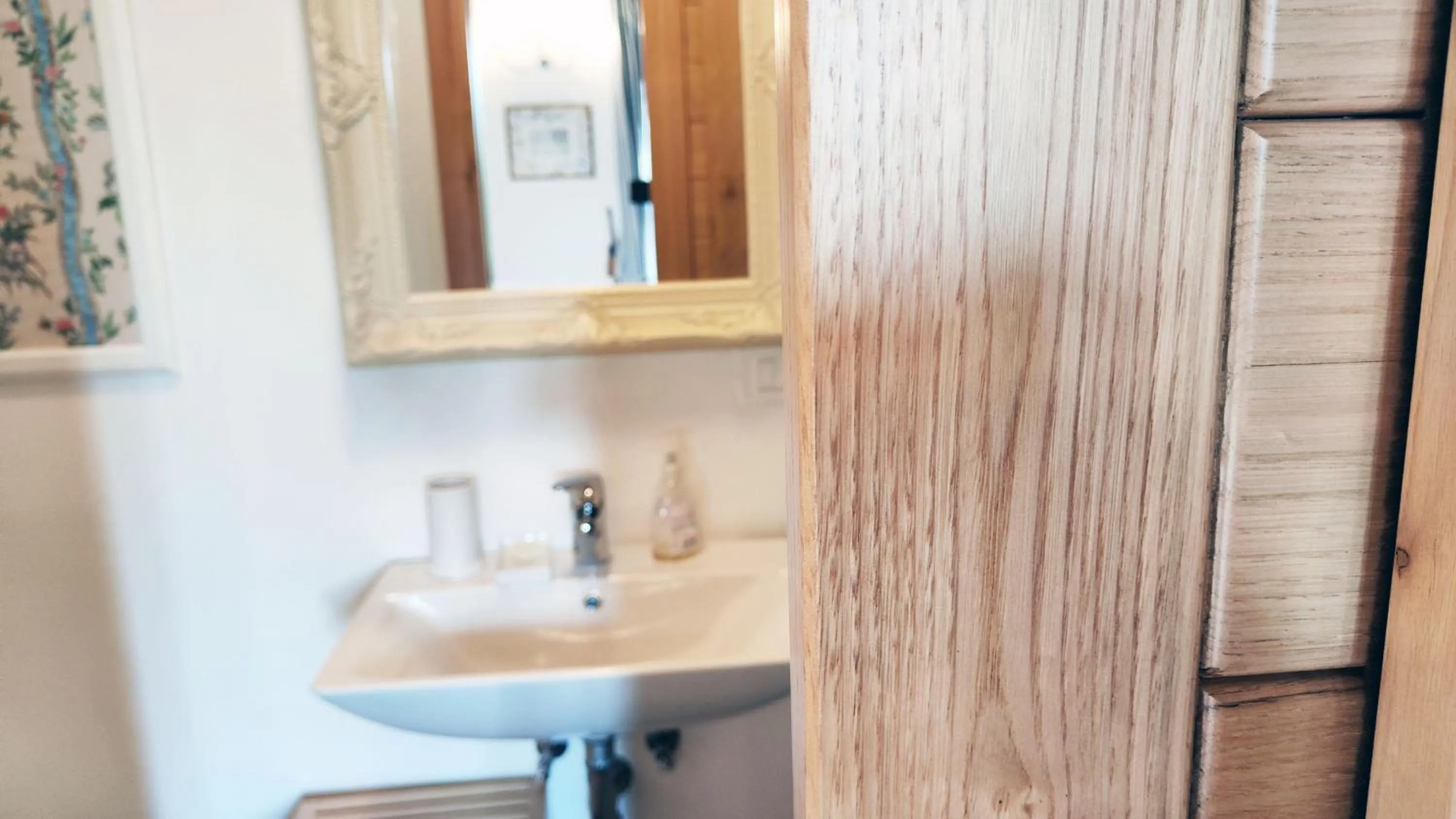 Bathroom in Casa Il Borghetto - Luxury Suites & Pool