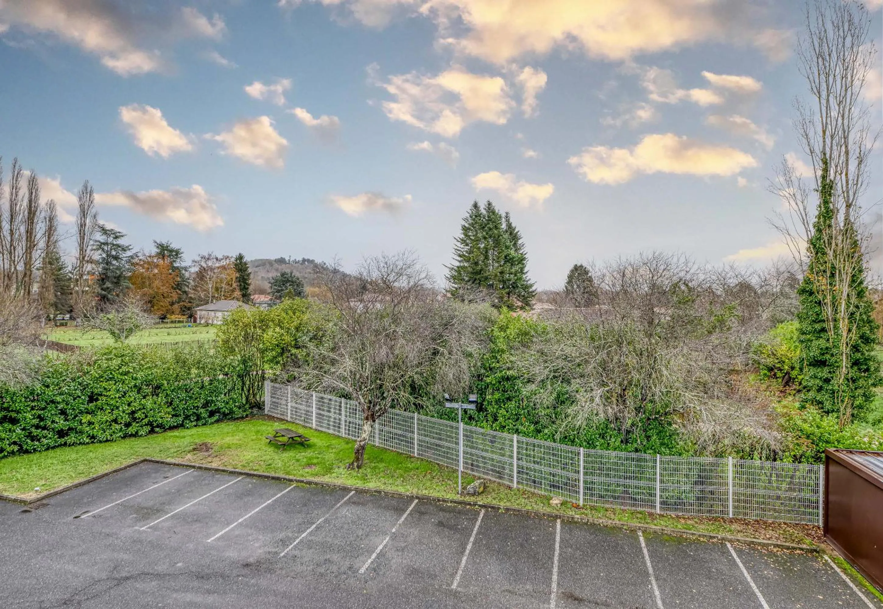 Parking in B&B HOTEL Périgueux Boulazac