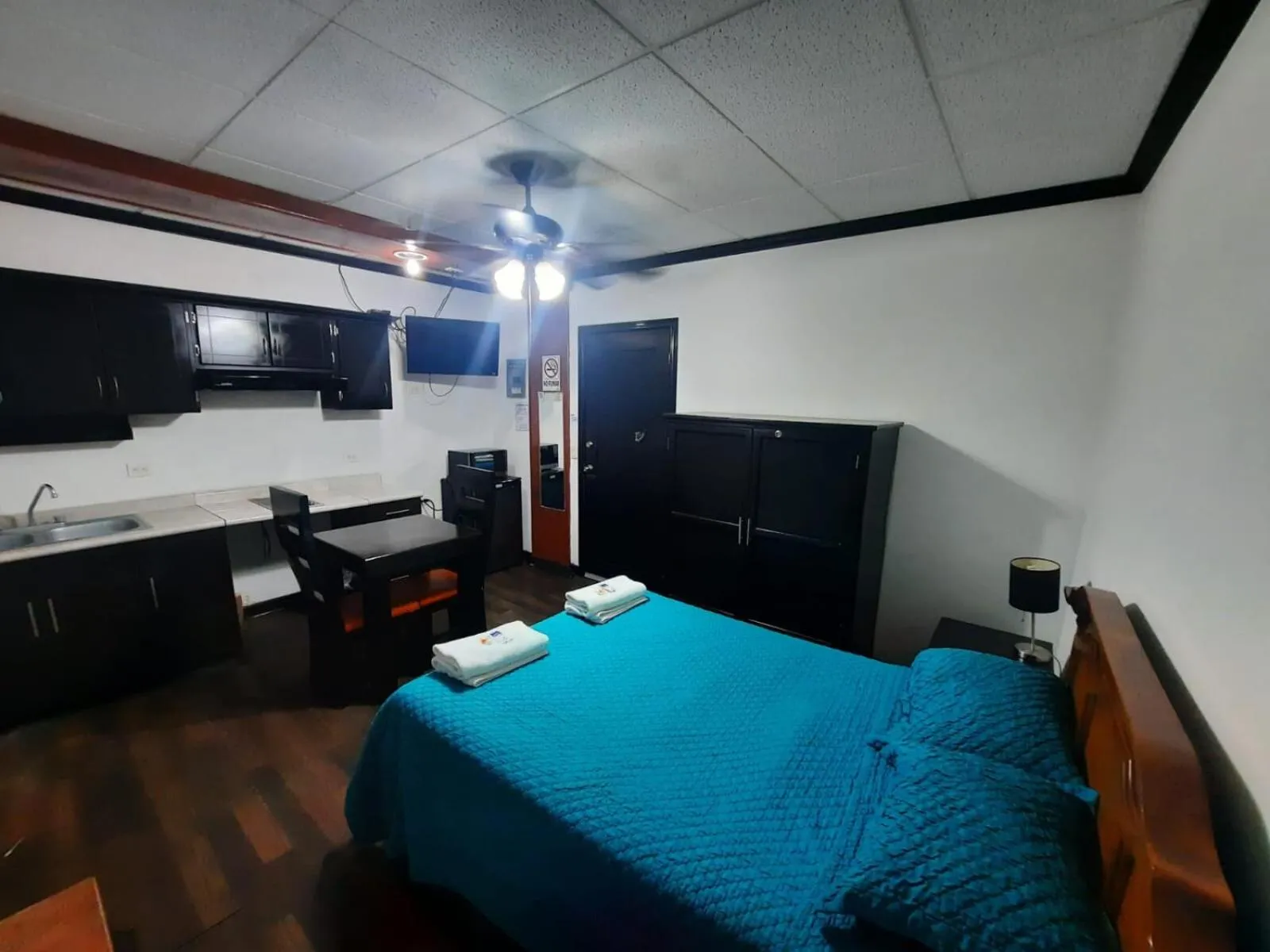 Bed in Hotel Garcias Suites, Linares