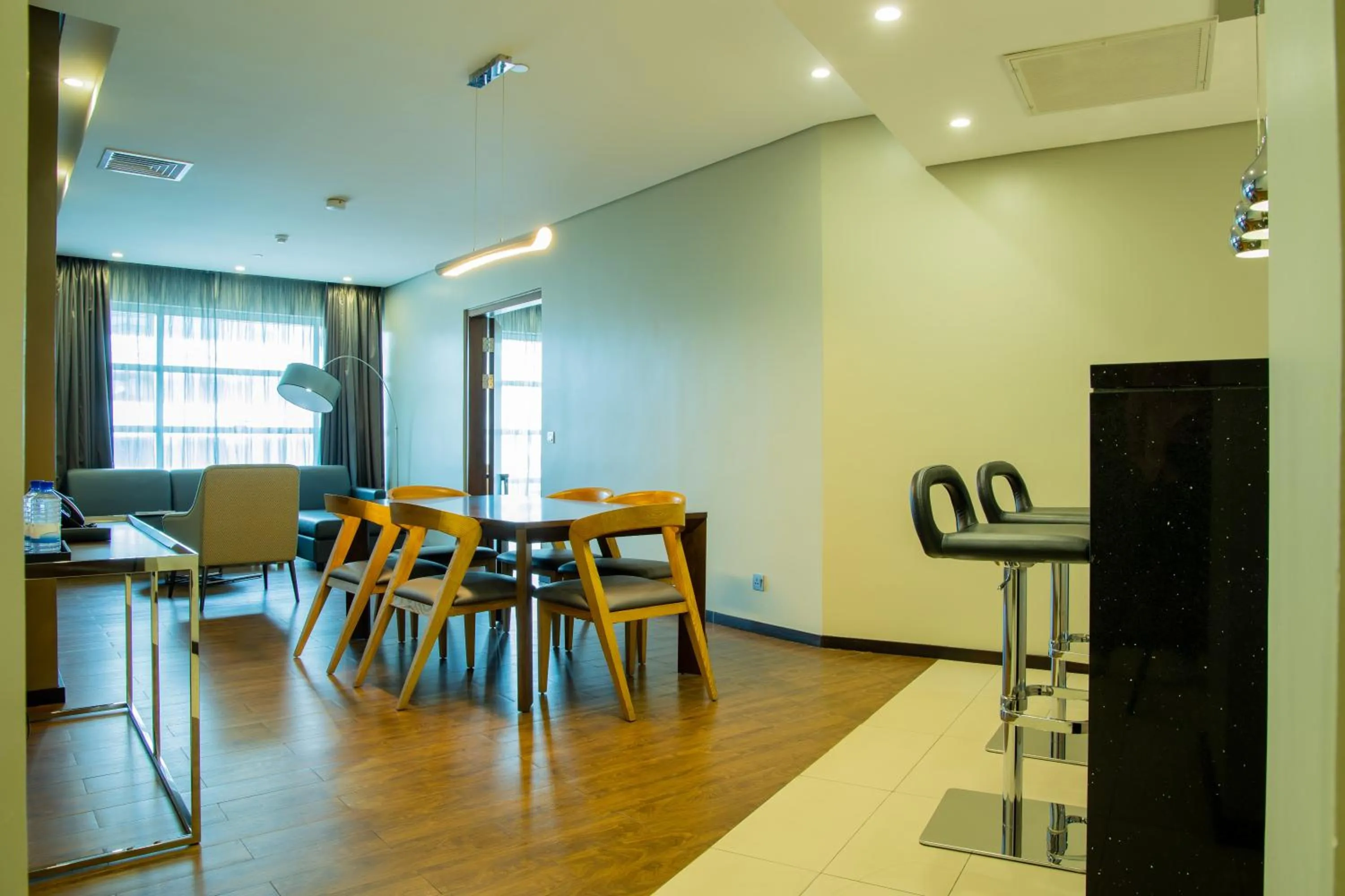 Kitchen or kitchenette in Ubumwe Grande Hotel