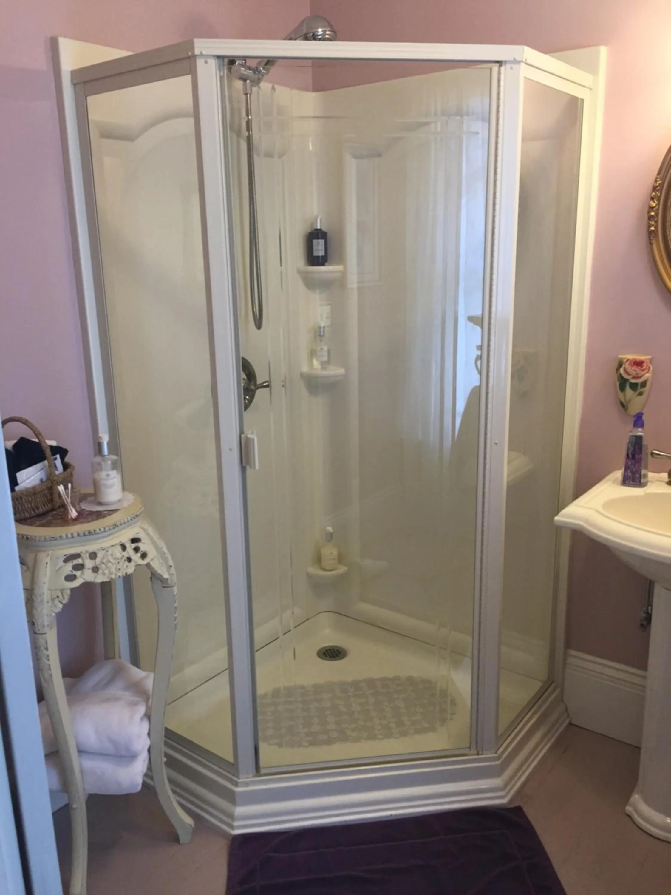 Shower in The Whitmore Inn