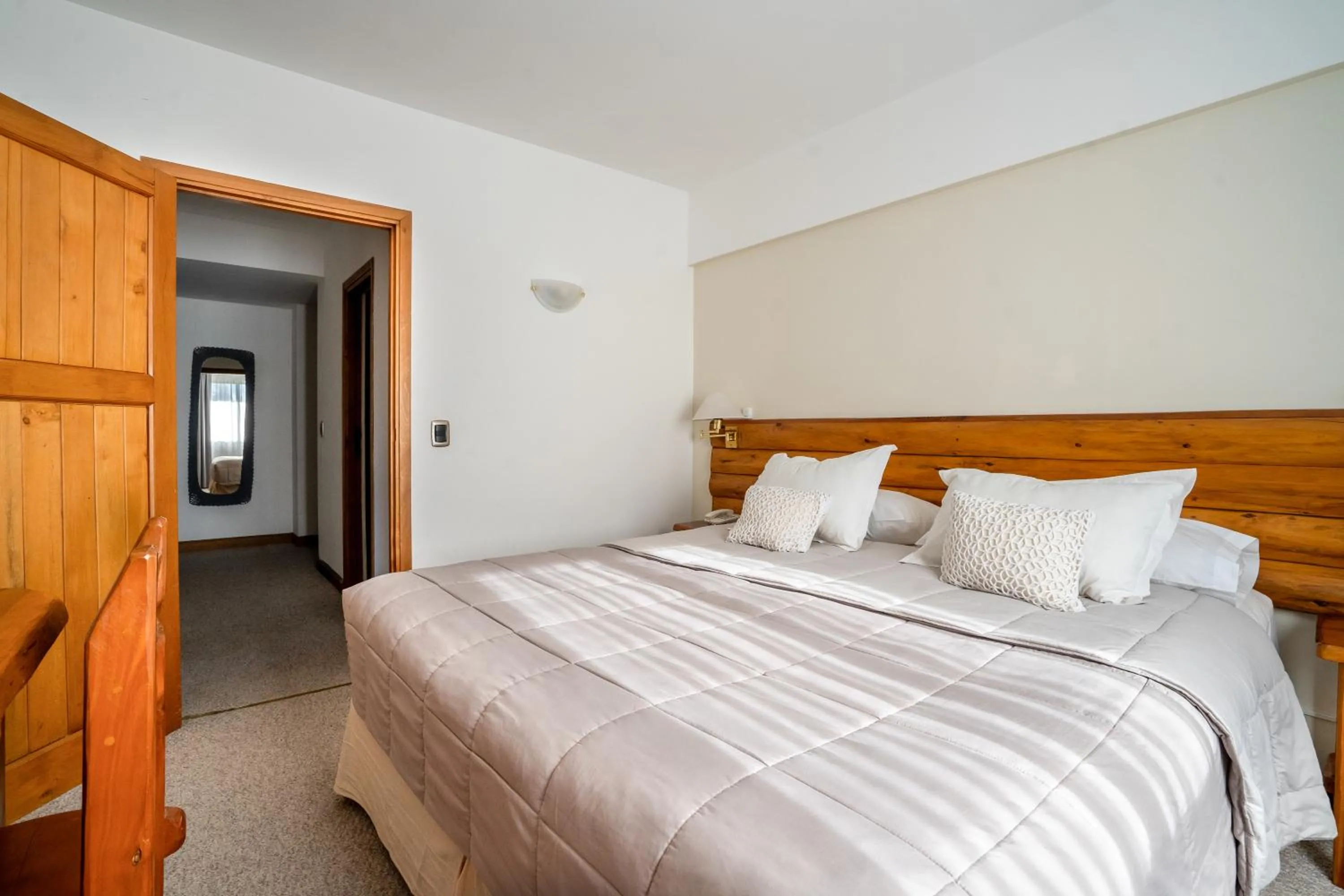 Bedroom, Bed in Gran Hotel Panamericano