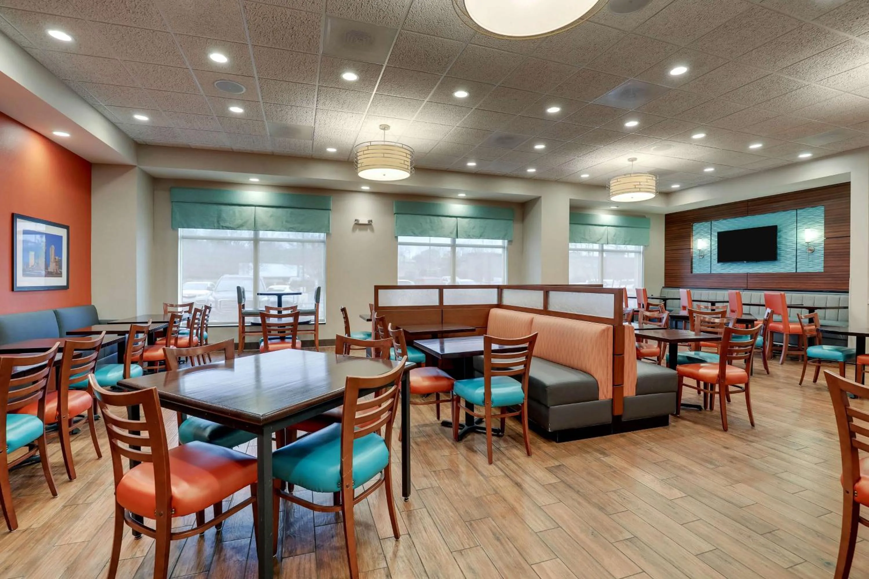 Breakfast in Drury Inn & Suites Charlotte Arrowood