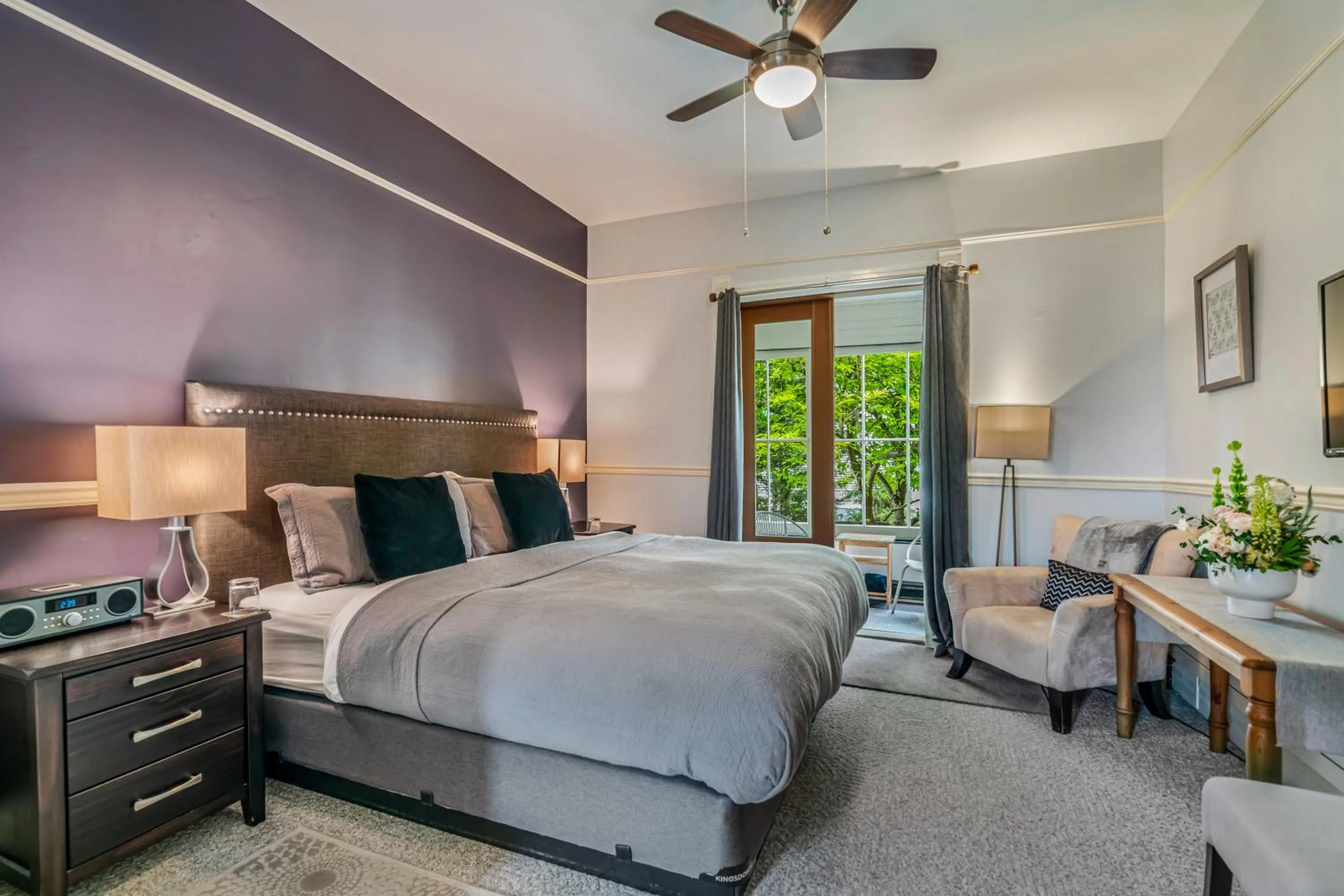 Bedroom, Bed in Cloudside Hotel