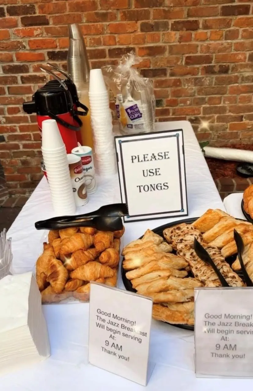 Continental breakfast in Quarter House Suites