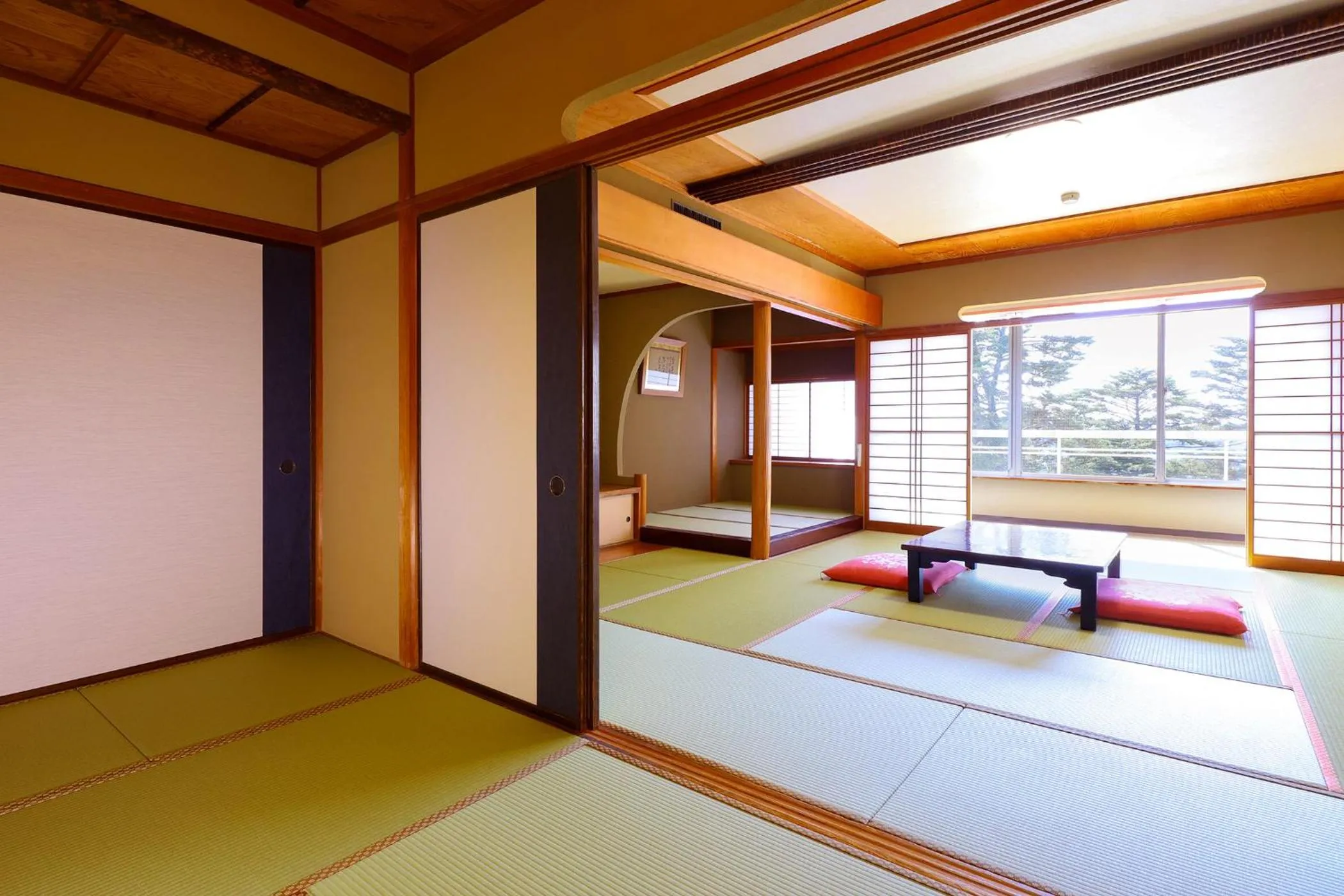 Photo of the whole room, Bed in Ooedo Onsen Monogatari Premium Yamashitaya
