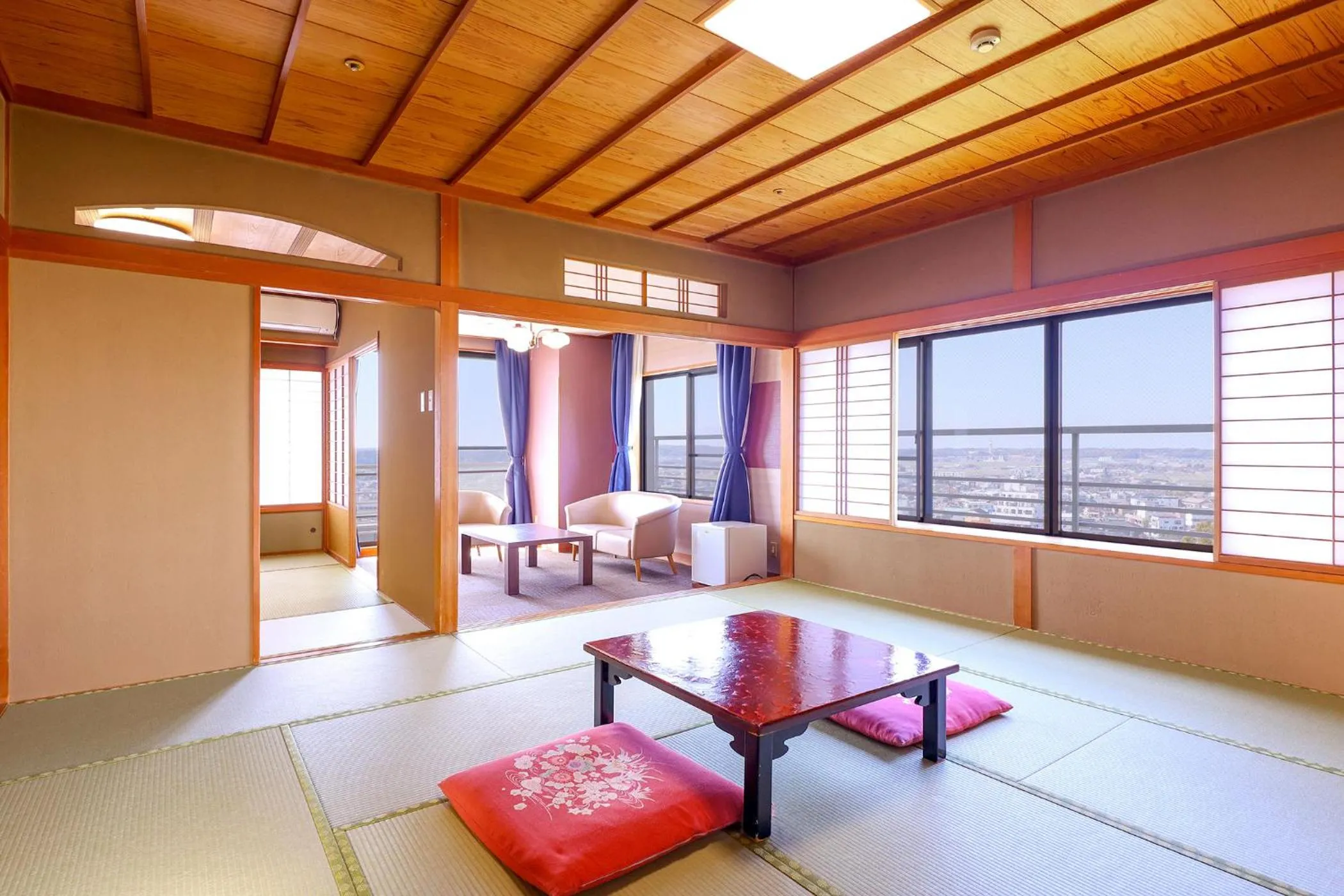 Photo of the whole room in Ooedo Onsen Monogatari Premium Yamashitaya