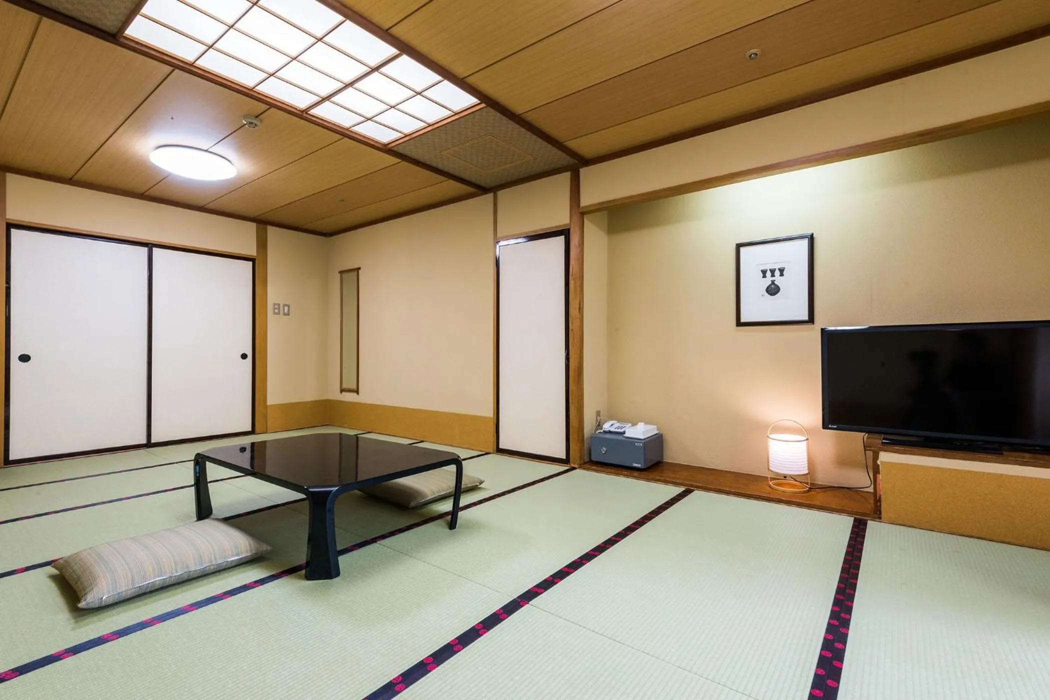 Photo of the whole room in Ooedo Onsen Monogatari Masuya