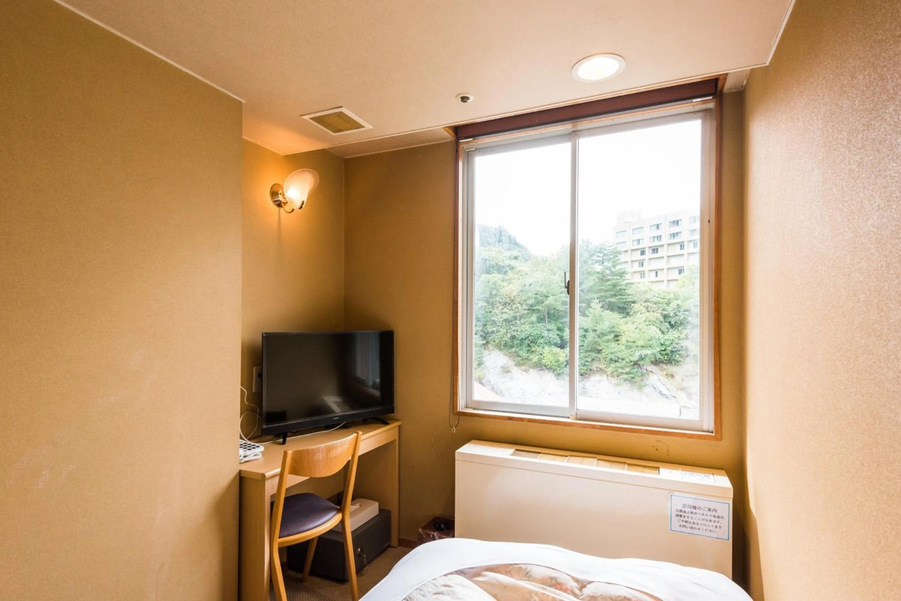 Photo of the whole room, Bed in Ooedo Onsen Monogatari Masuya