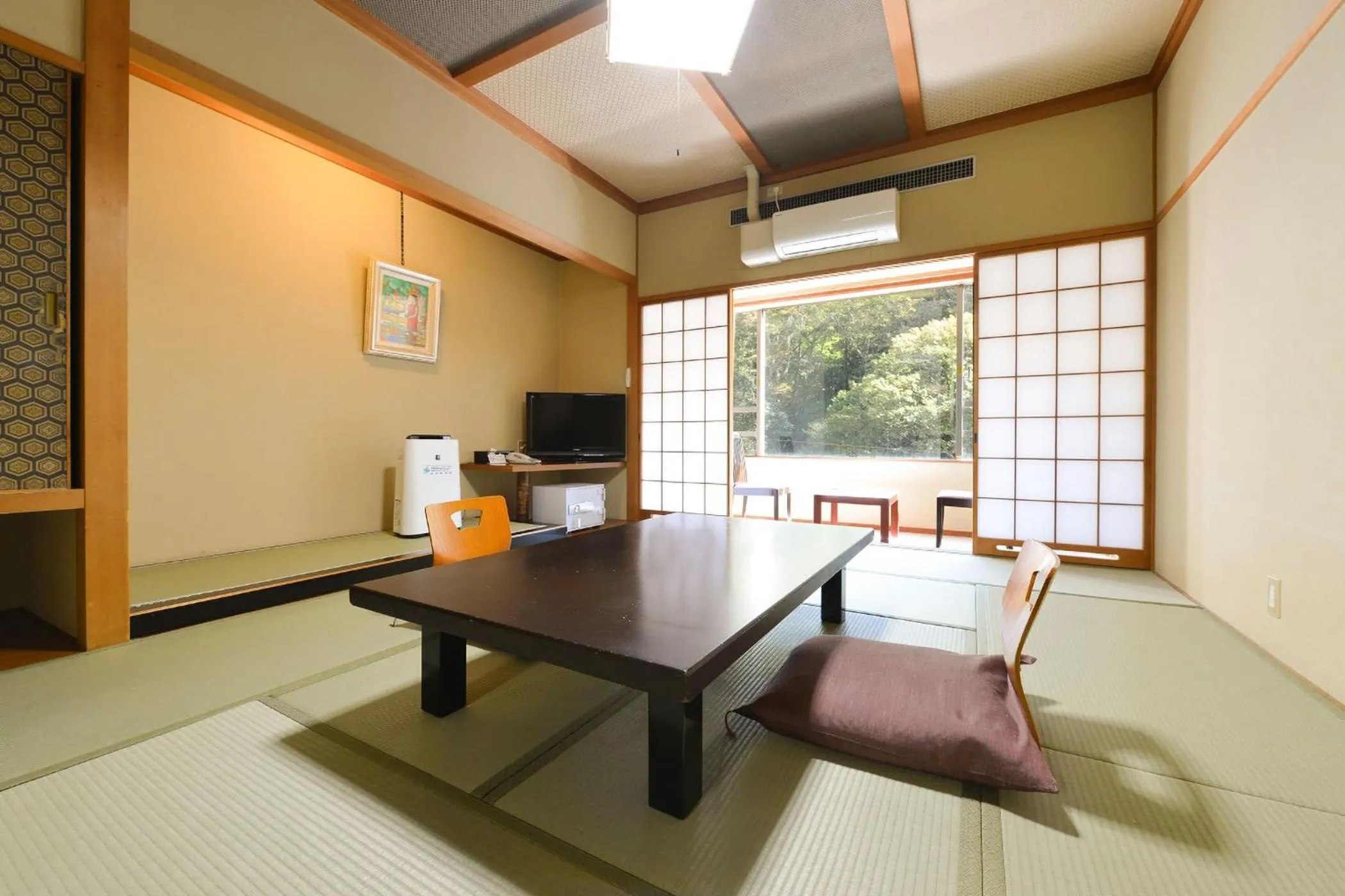 Photo of the whole room in Ooedo Onsen Monogatari Hotel Kinugawa Gyoen