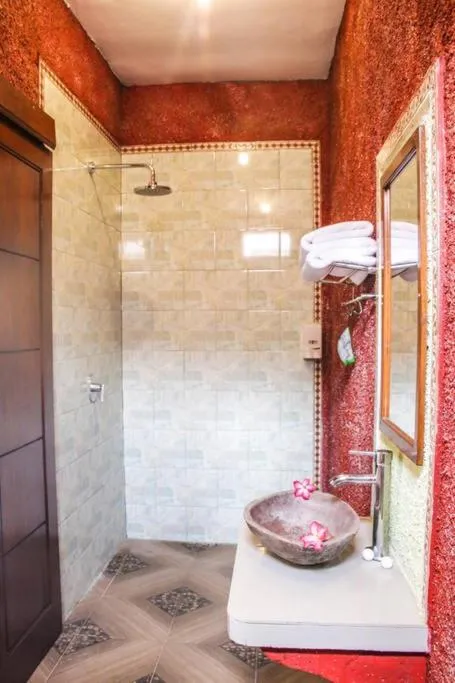 Reynold Artha Guest House