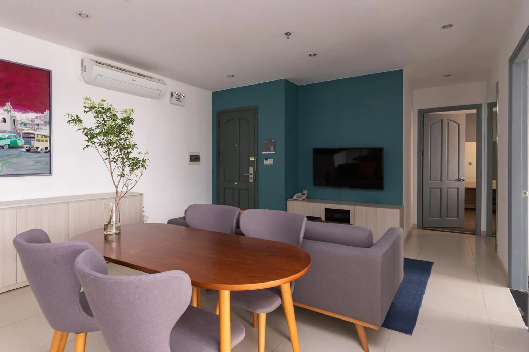 TV and multimedia in Đô Thành Residence by DDH