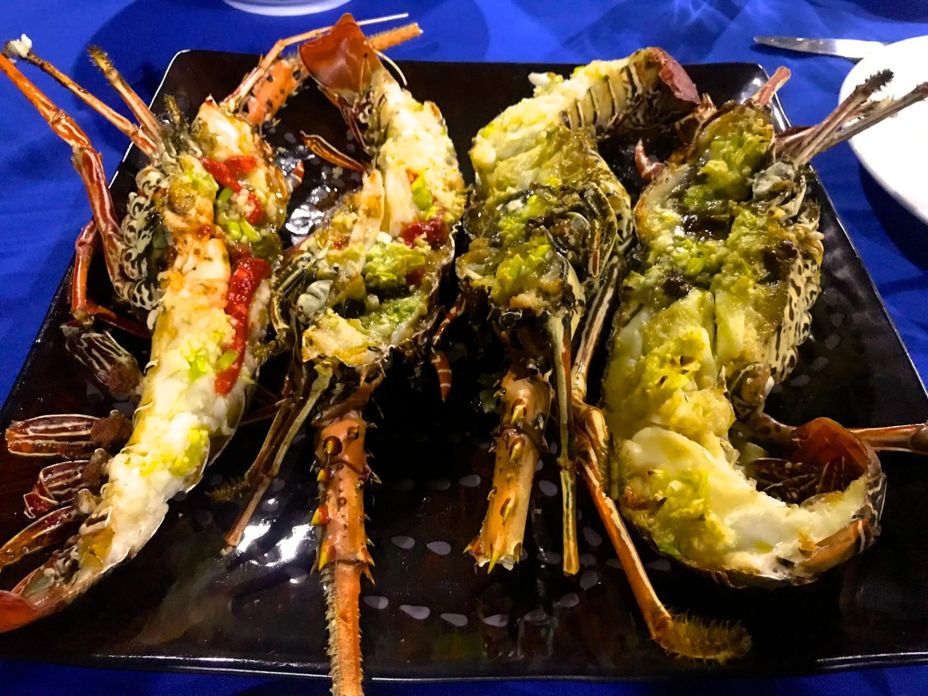 Restaurant/places to eat in Evis Resort at Nggatirana Island