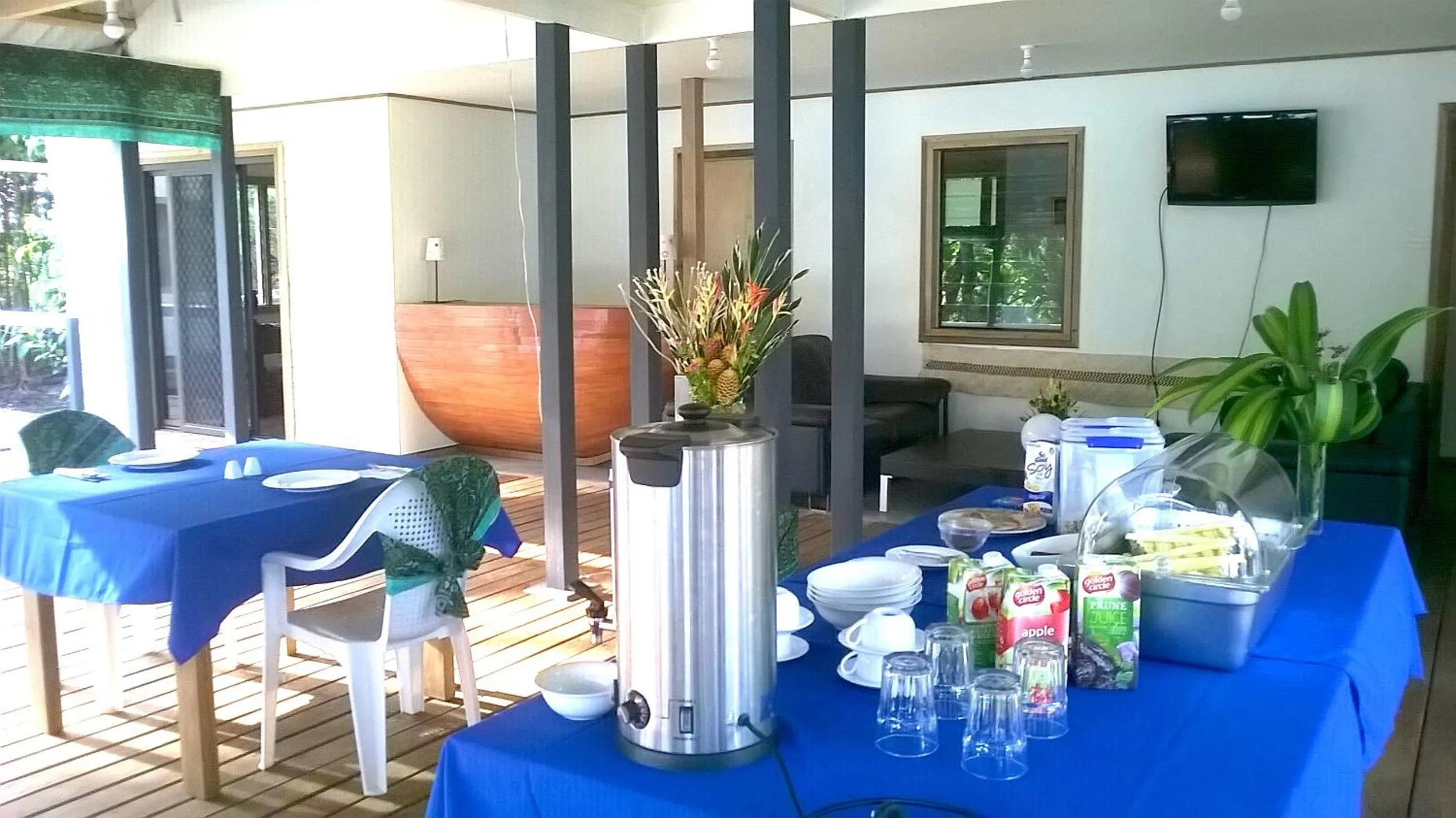 Food in Evis Resort at Nggatirana Island