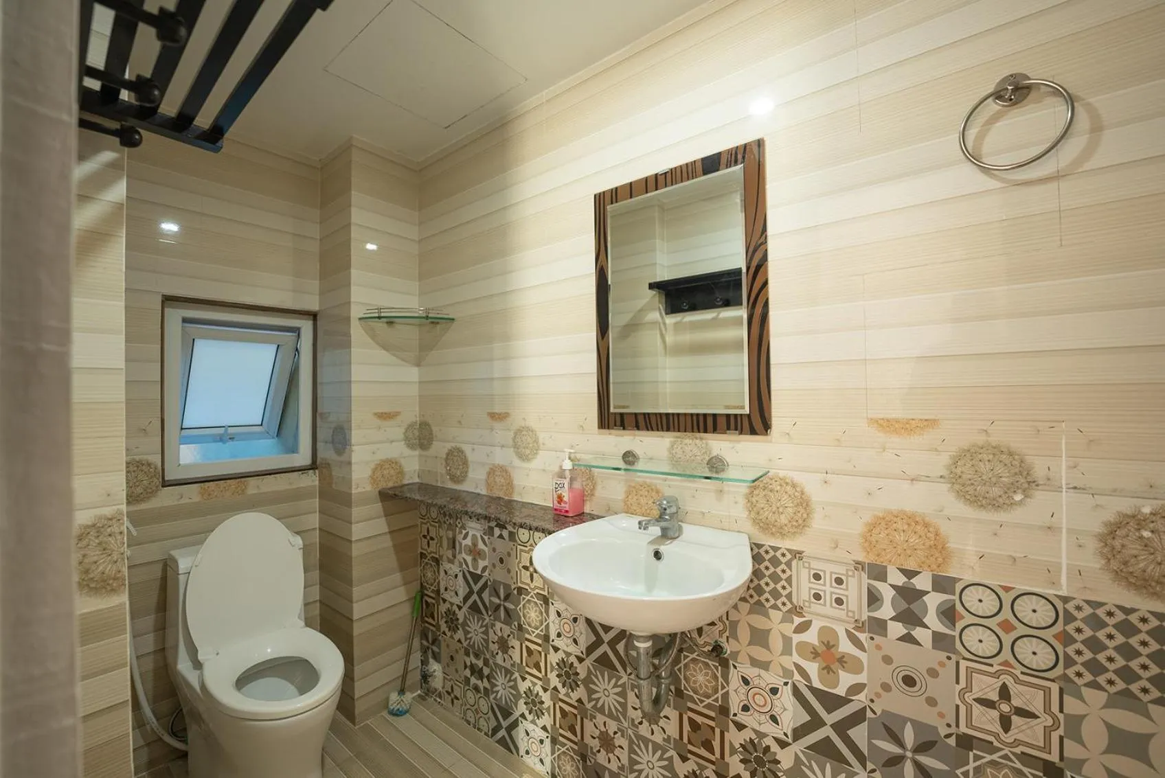 Bathroom in Hung Do Beach Homestay