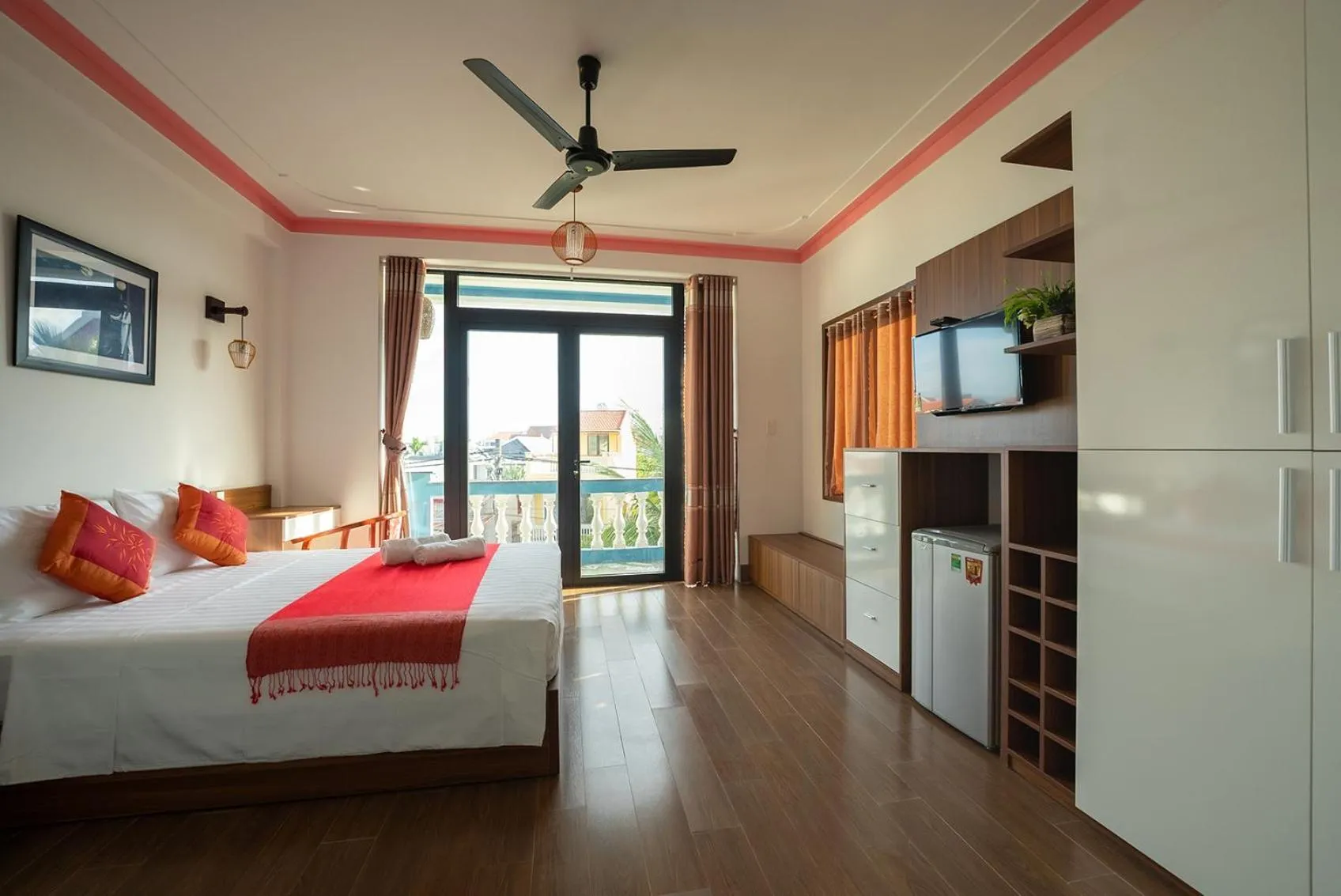 Photo of the whole room, Bed in Hung Do Beach Homestay